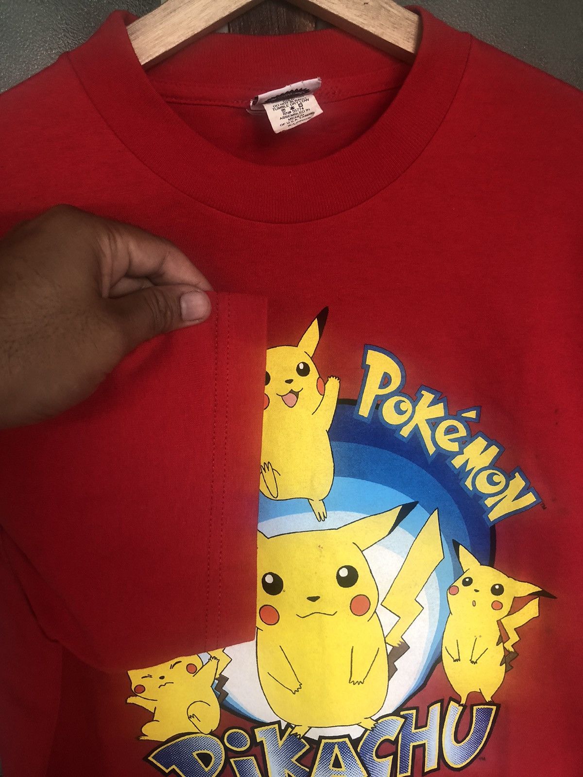 Vintage Grail Vintage 2000's Nintendo Pokemon Pikachu Red Tee Size US XL / EU 56 / 4 - 6 Thumbnail