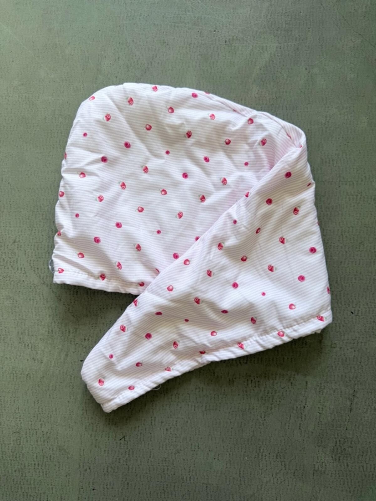 Primark Primark / Hair Towel Wrap / Pink Berry / Button Closure Size ONE SIZE - 1 Thumbnail