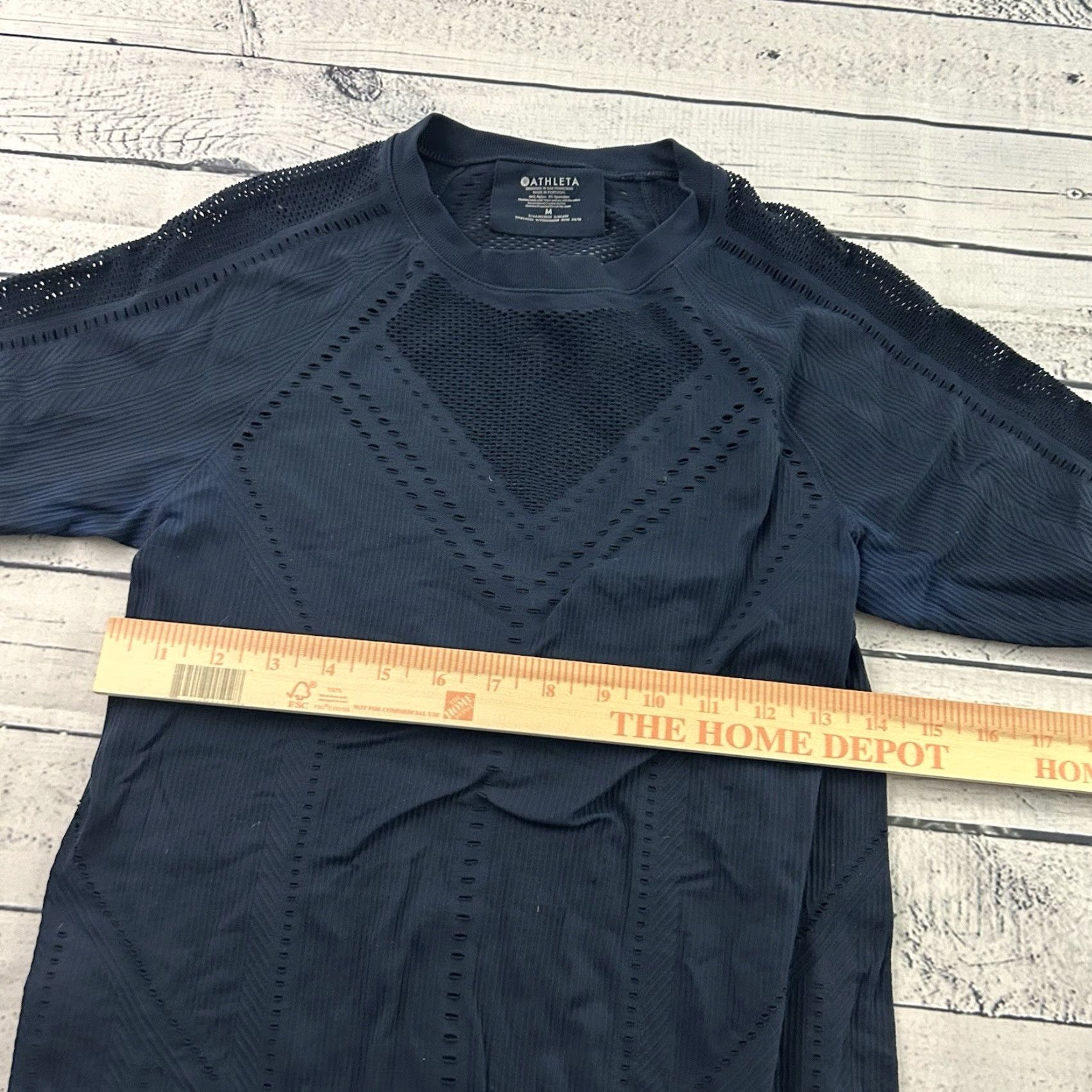 Athleta Athleta Momentum Short Sleeve Athletic Top Women's M Blue T-Shirt Activewear Womens Momentum Short Sleeve Shirt Size M / US 6-8 / IT 42-44 - 4 Thumbnail
