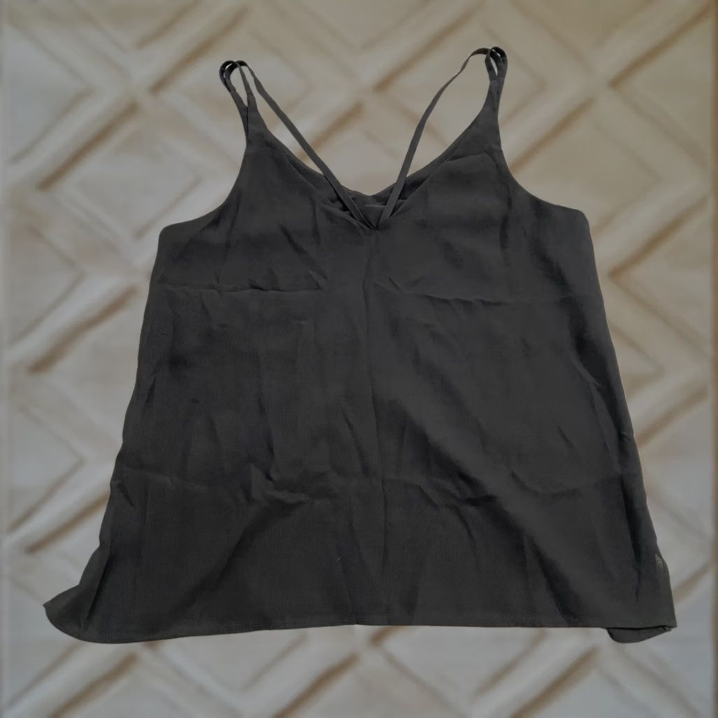 Topshop Topshop Camisole Tank Top Womens 4 Solid Black Sleeveless V-Neck Chiffon Casual Shirt Tank Mens? Size S / US 4 / IT 40 - 1 Thumbnail