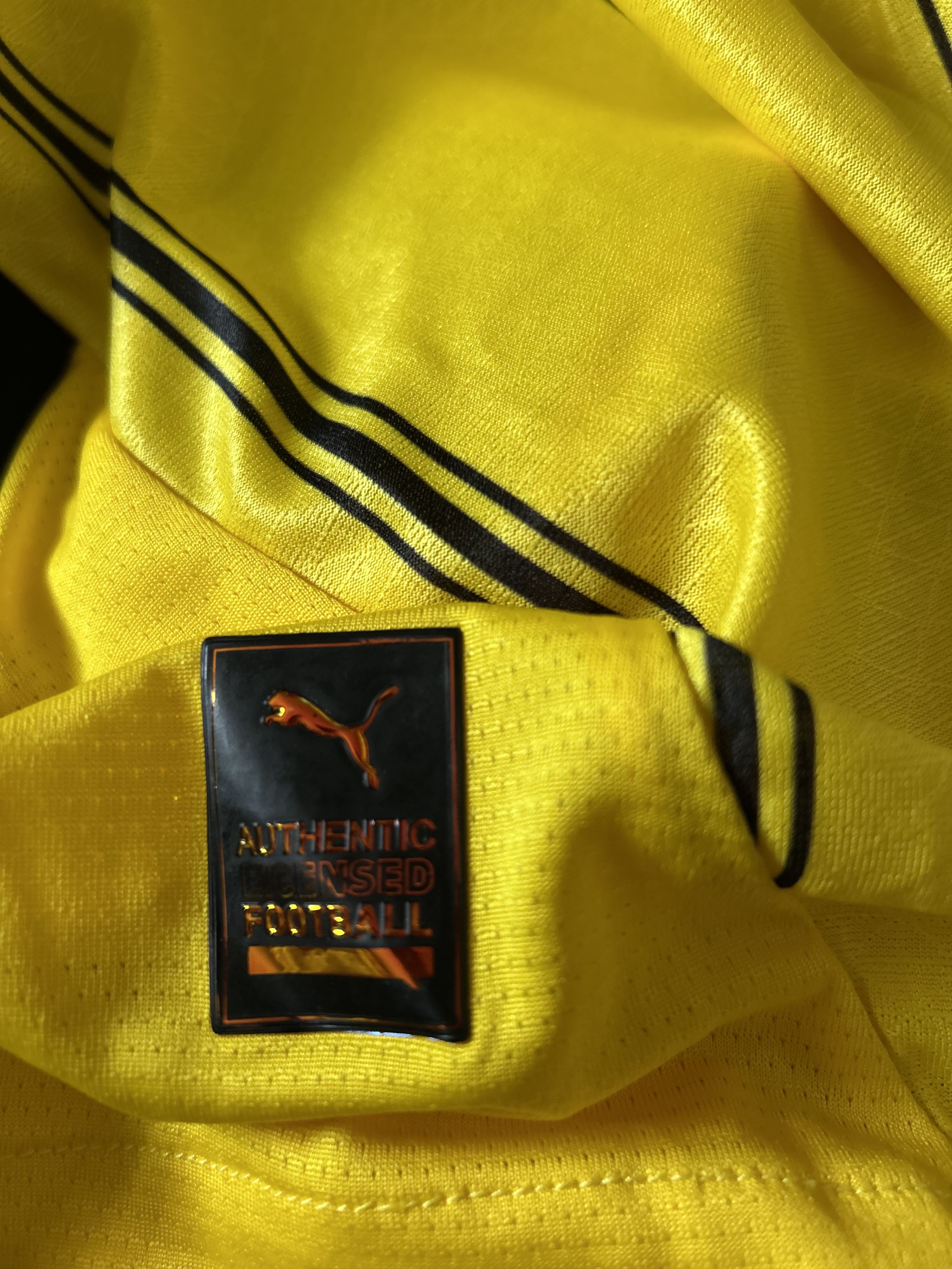 Puma NEW with tags BORUSSIA DORTMUND 2024- 2025 - Puma - L Size US L / EU 52-54 / 3 - 5 Thumbnail