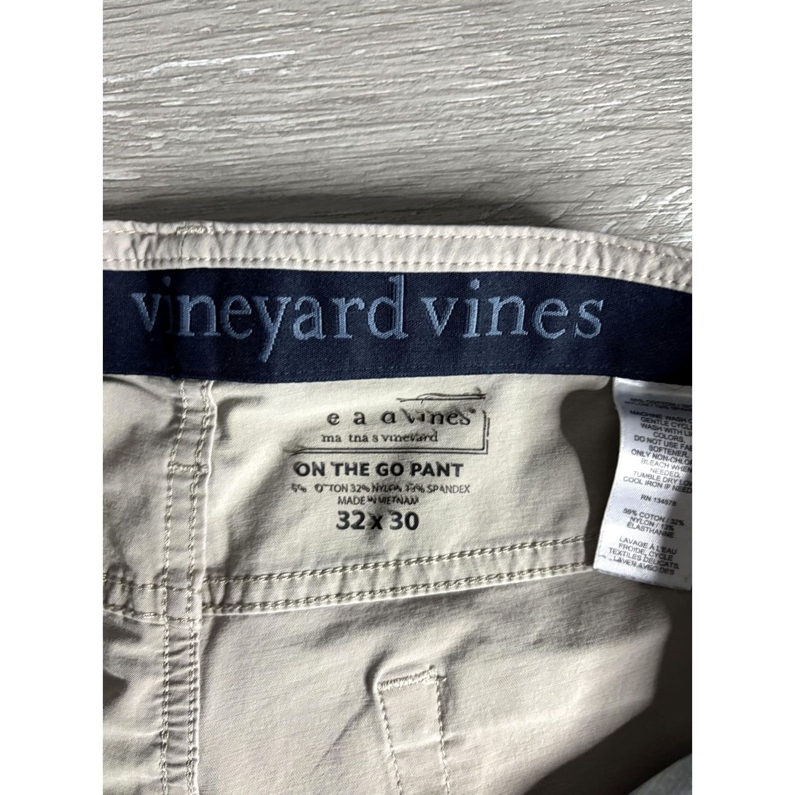 Vineyard Vines Vineyard Vines Mens Chino Pants 32x30 On The Go Stretch Casual Pockets Beige Regular Front Flat - 5-Pocket Design Mens Size US 32 / EU 48 - 3 Thumbnail
