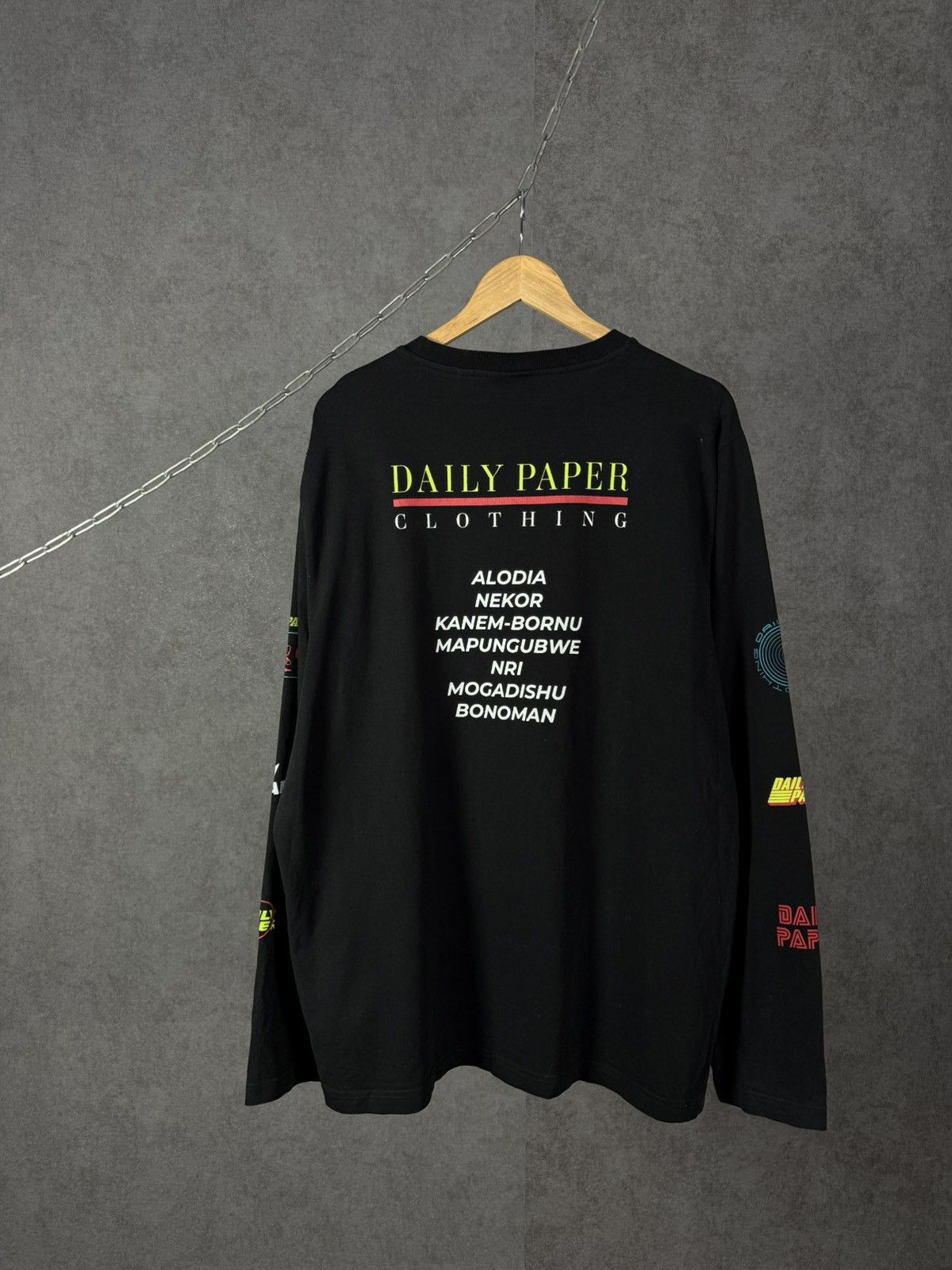 Daily Paper Daily Paper designer streetwear Y2K overprinted longsleeve Size US XL / EU 56 / 4 - 9 Thumbnail