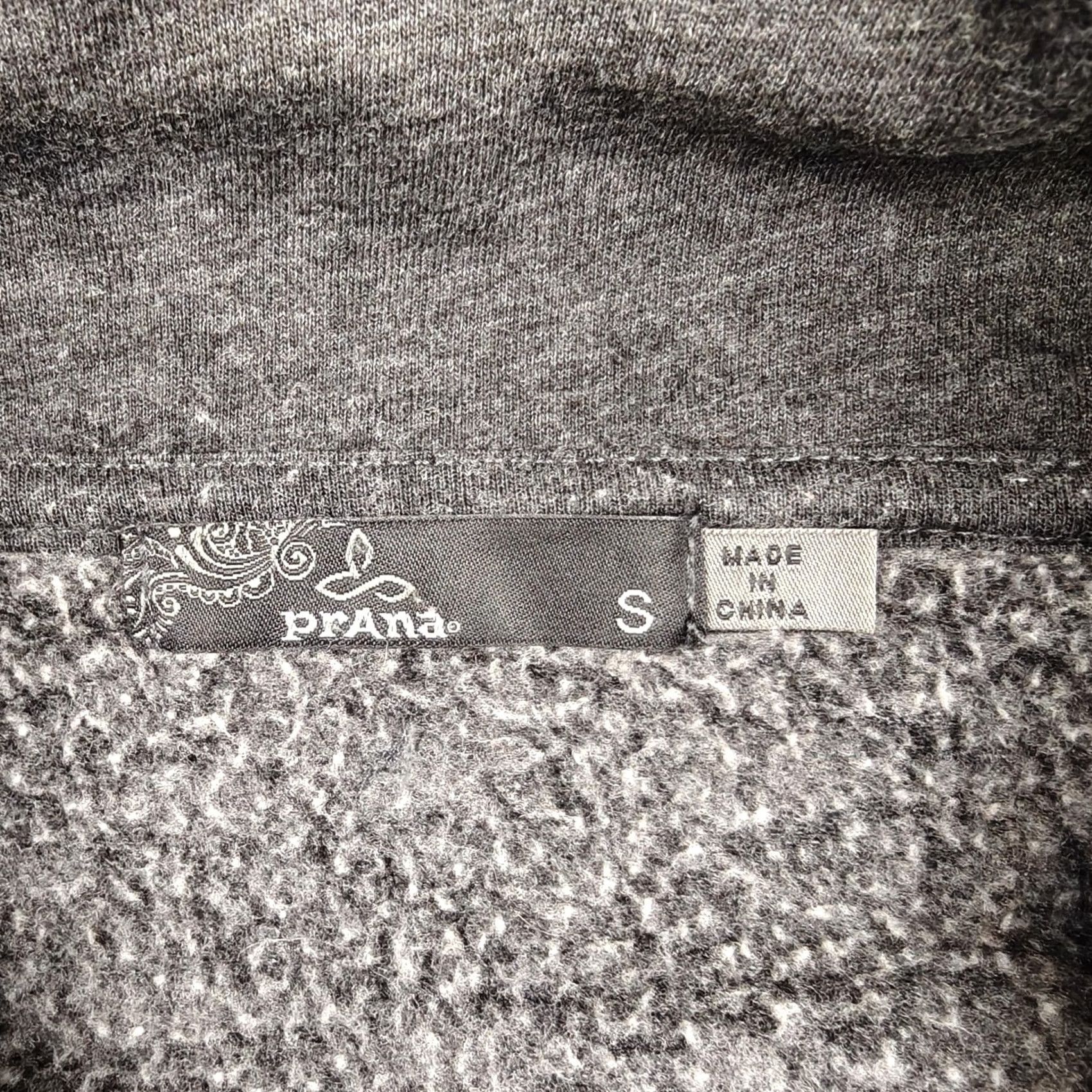 Prana PrAna Jacket Womens Small Gray Knit Fleece Lined Button Front Collared Pockets Size S / US 4 / IT 40 - 3 Thumbnail