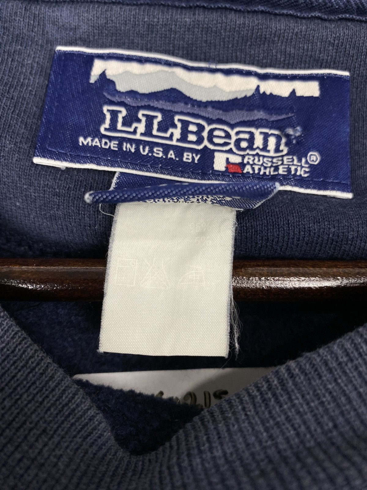 L.L. Bean Vintage L.L.Bean Spell Out Sweatshirts Size US S / EU 44-46 / 1 - 10 Thumbnail