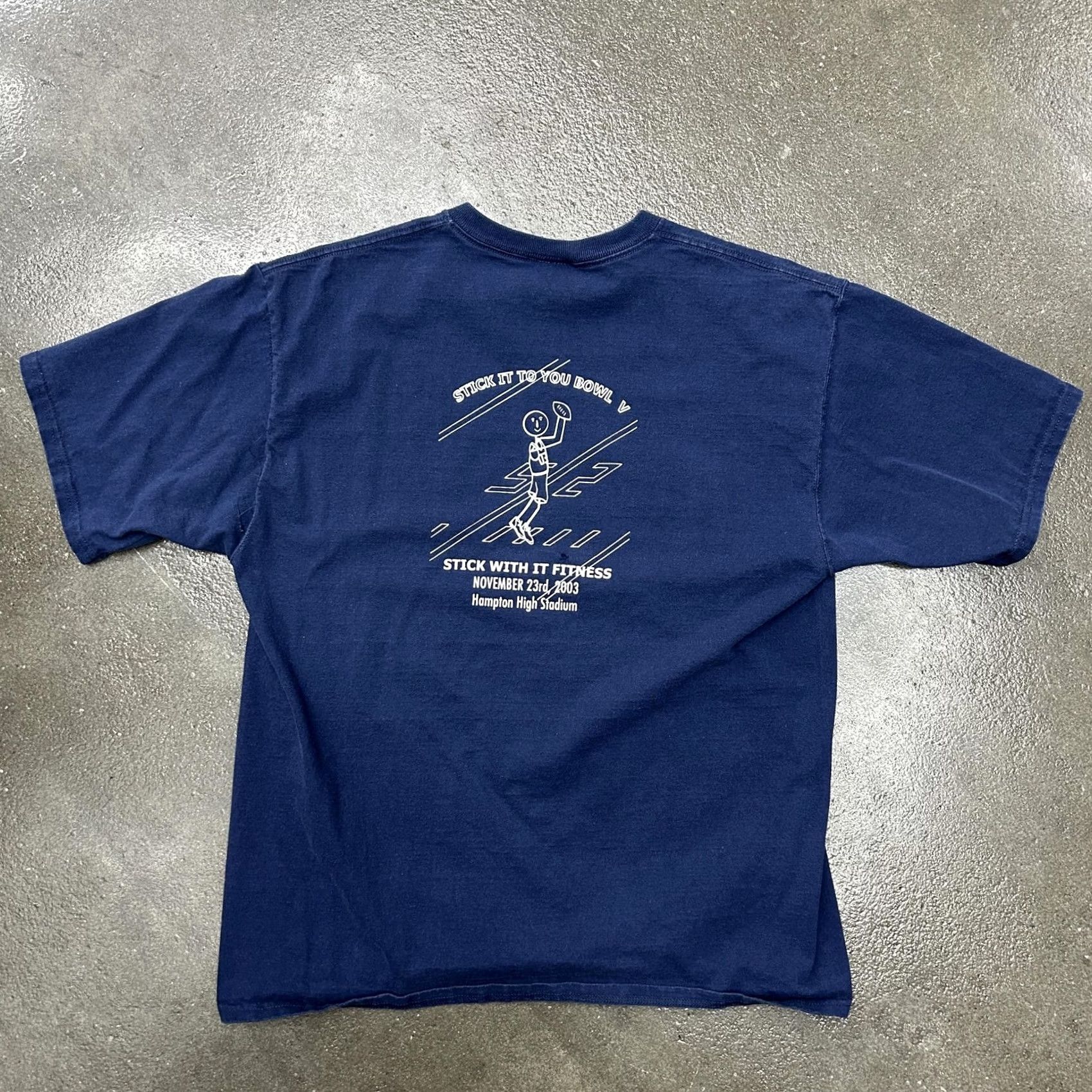 Fruit Of The Loom VINTAGE Stick With It Fitness Shirt Mens XL Blue 2003 Football Hampton 2000s Size US XL / EU 56 / 4 - 4 Thumbnail