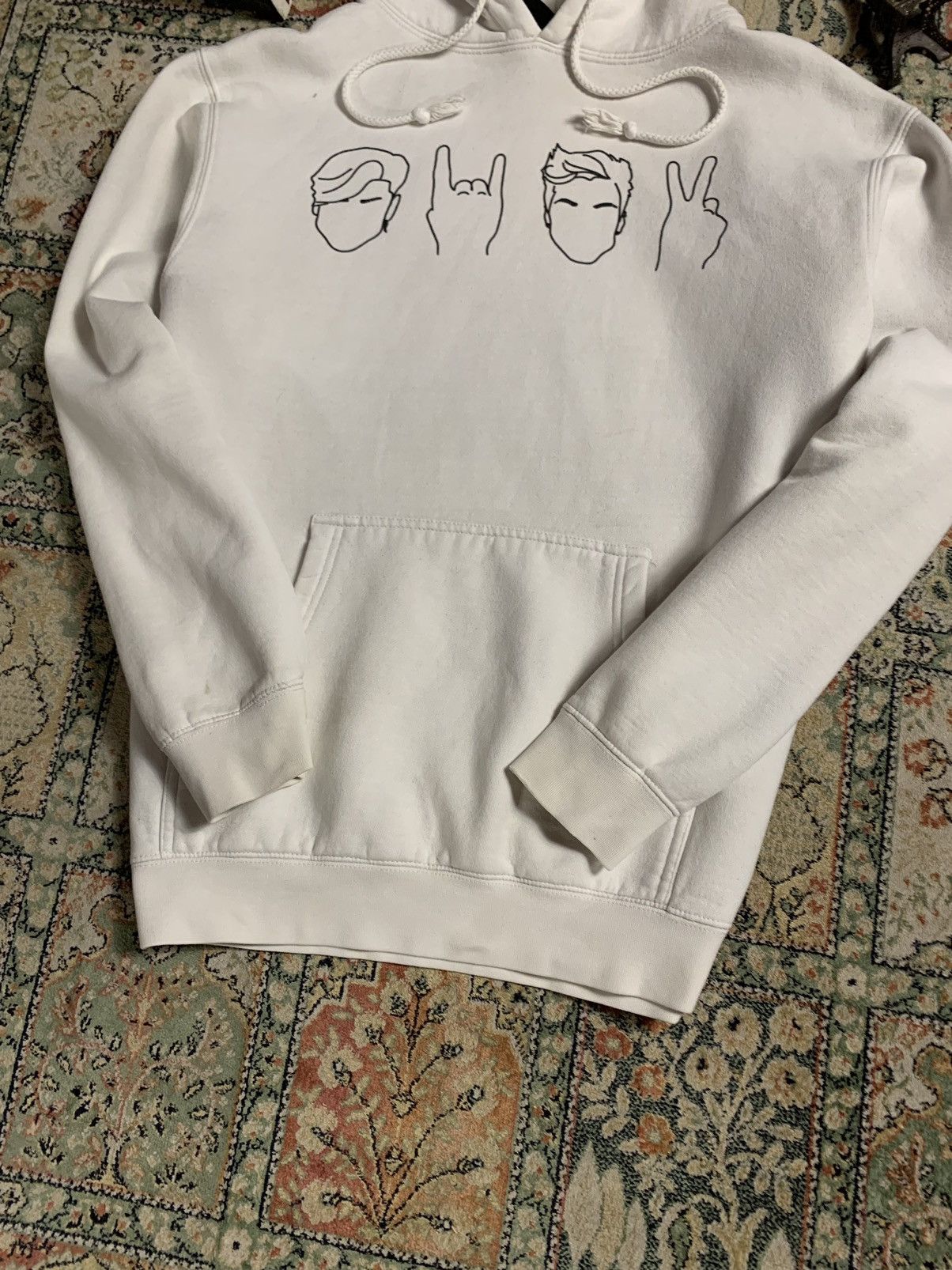 Band Tees × Independent Trading Co. Independent Trending Co “ Dolan Twins “ white hoodie Size US S / EU 44-46 / 1 - 3 Thumbnail