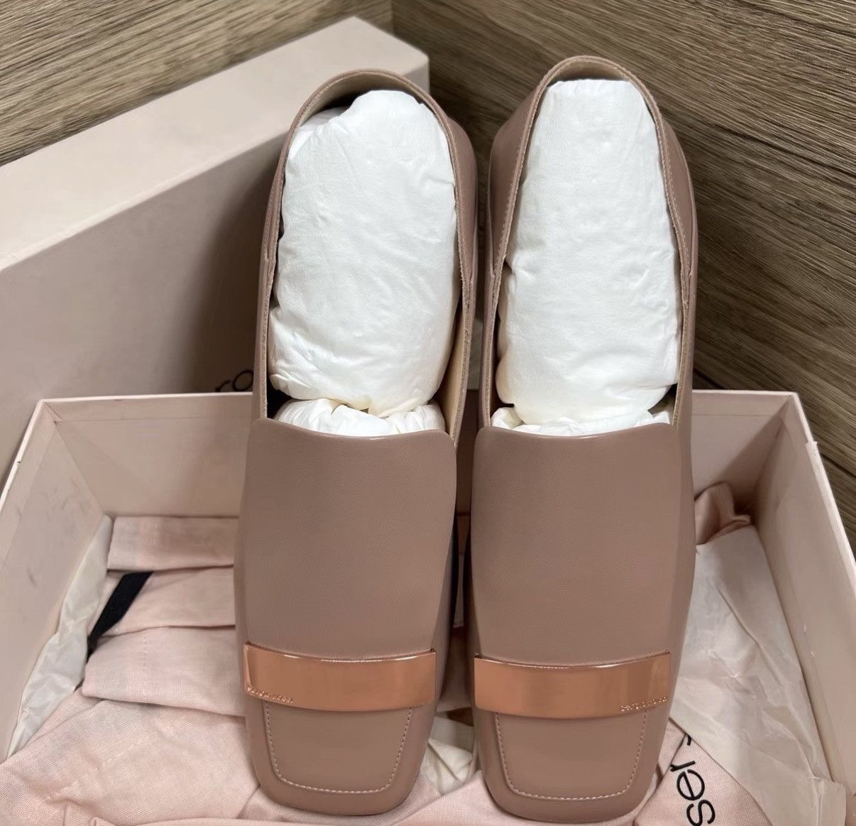 Sergio Rossi Sergio Rossi Sr1 5755 Nude Loafers J41 Size US 9 / IT 39 - 2 Thumbnail