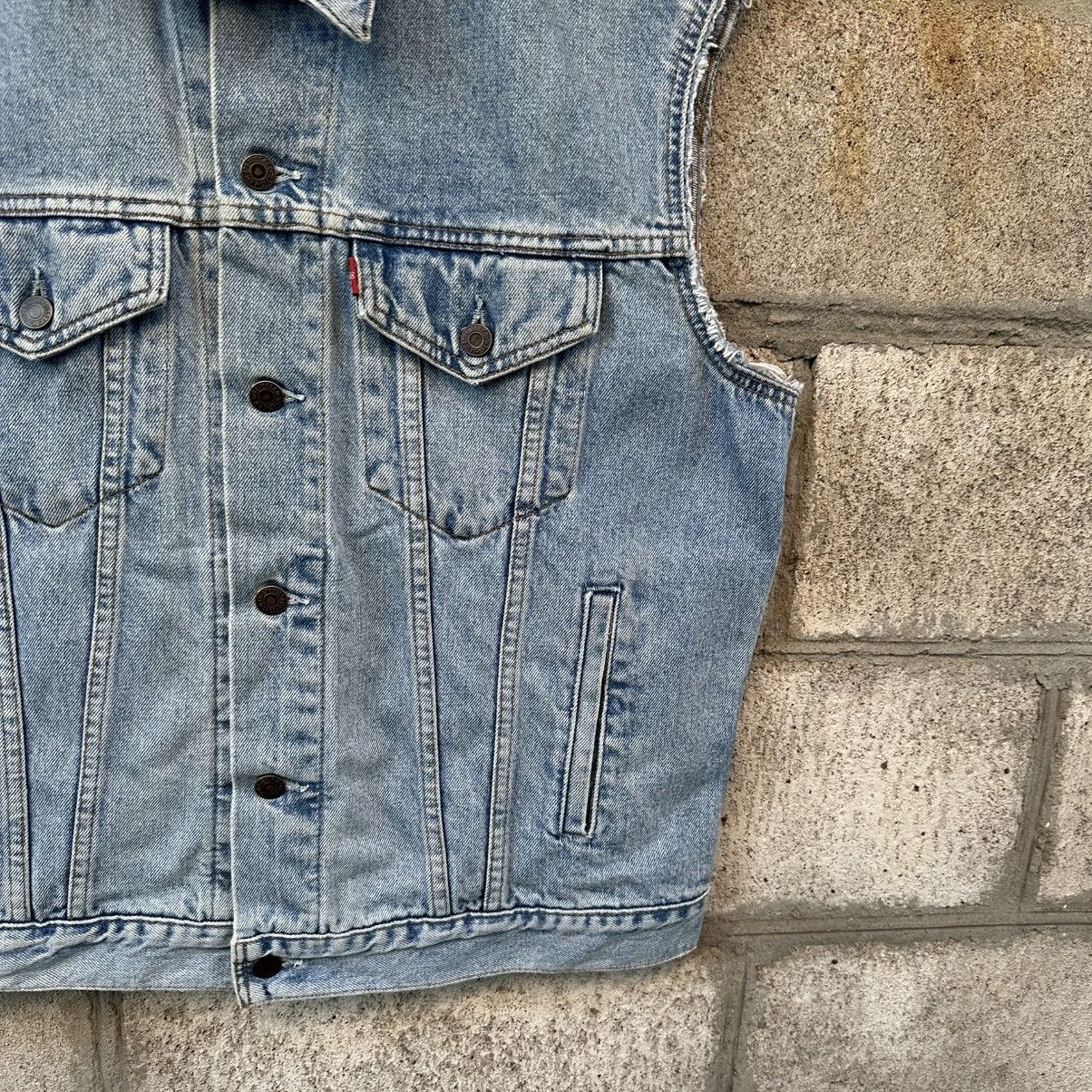 Levi's Vintage Clothing Vintage Levi’s 70503 Denim Vest Crazy Western 00s USA Size L Size US L / EU 52-54 / 3 - 4 Thumbnail