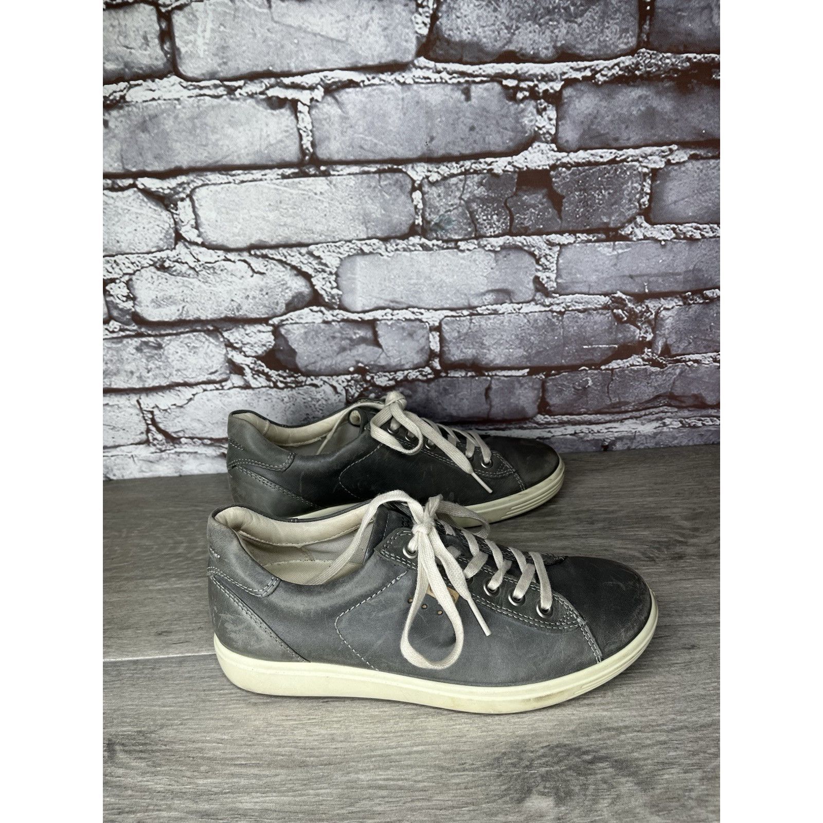 Ecco Ecco Danish Design Gray Leather Lace Up Sneakers Shoes Women Size US 6.5 / IT 36.5 - 9 Thumbnail