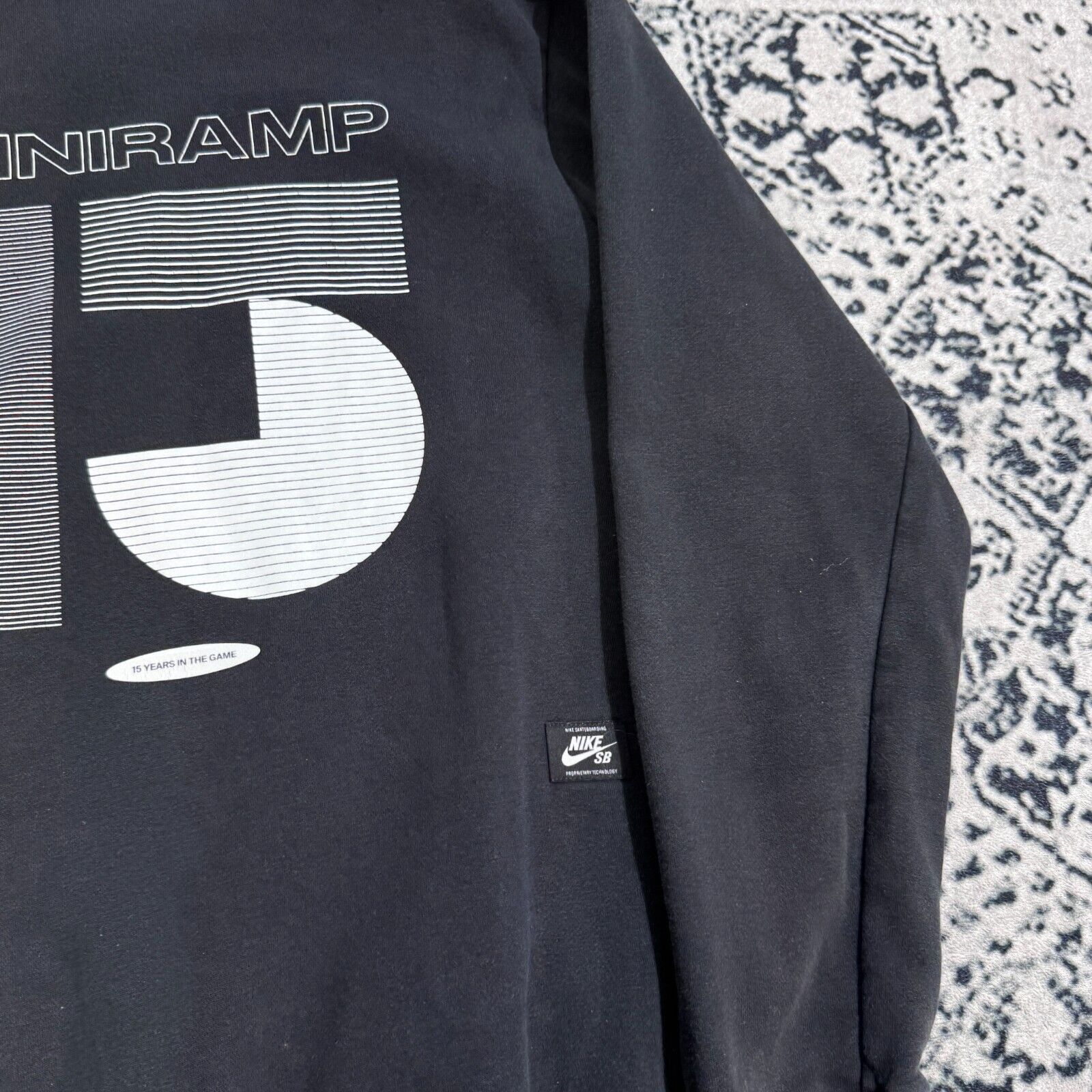 Nike × Vintage Vintage Nike Black Cotton Crewneck Size S Y2K Swoosh Logo Size US S / EU 44-46 / 1 - 15 Thumbnail