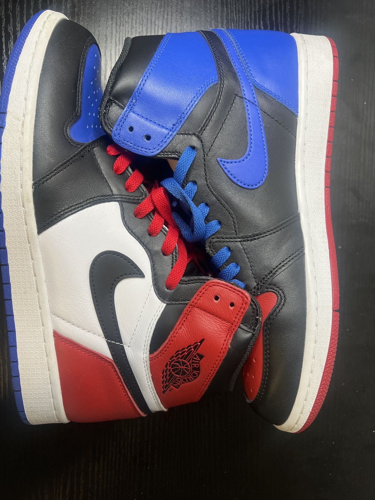 Nike Air Jordan 1 Retro High OG "Top 3" Size US 9.5 / EU 42-43 - 2 Thumbnail