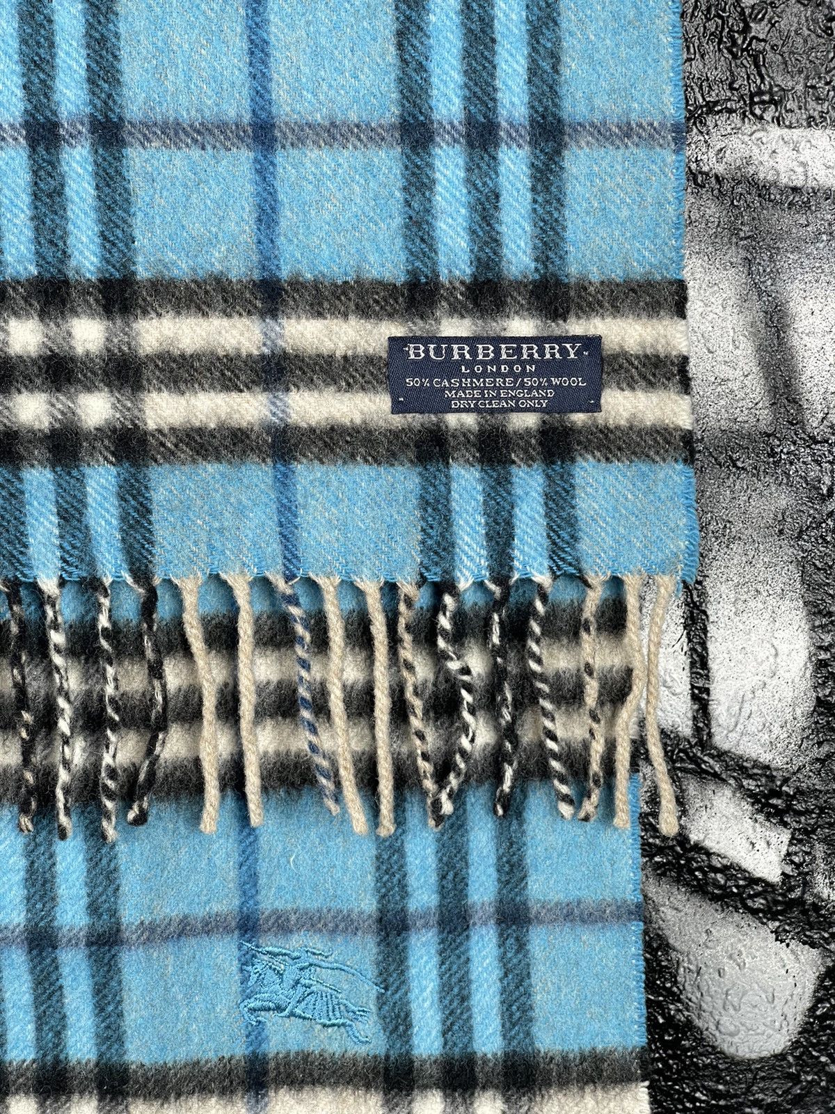 Burberry Burberry London Cashmere And Wool Blue Checkered Scarf Size ONE SIZE - 4 Thumbnail