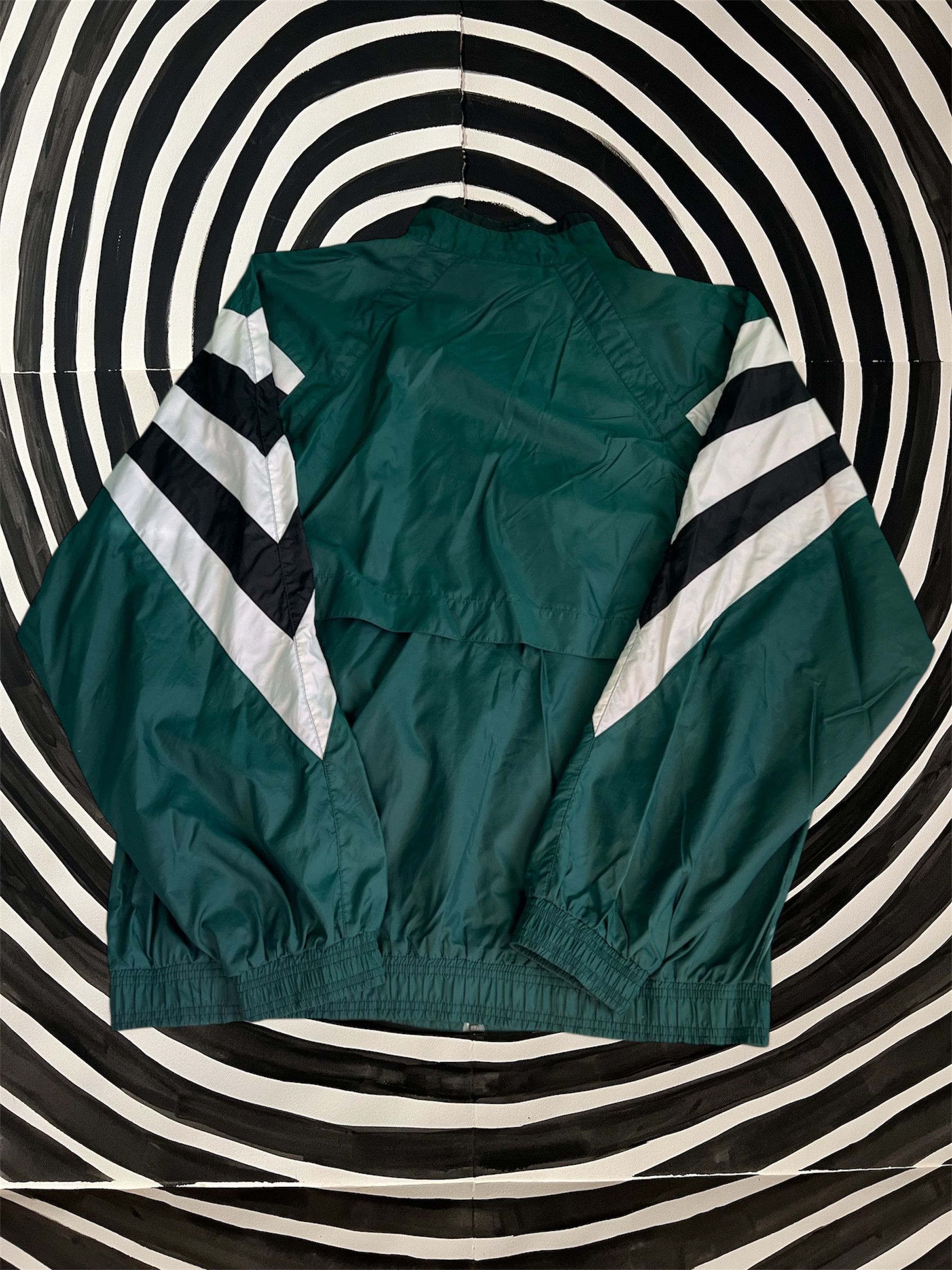 Adidas Vintage Adidas Striped Windbreaker Size US XL / EU 56 / 4 - 4 Thumbnail