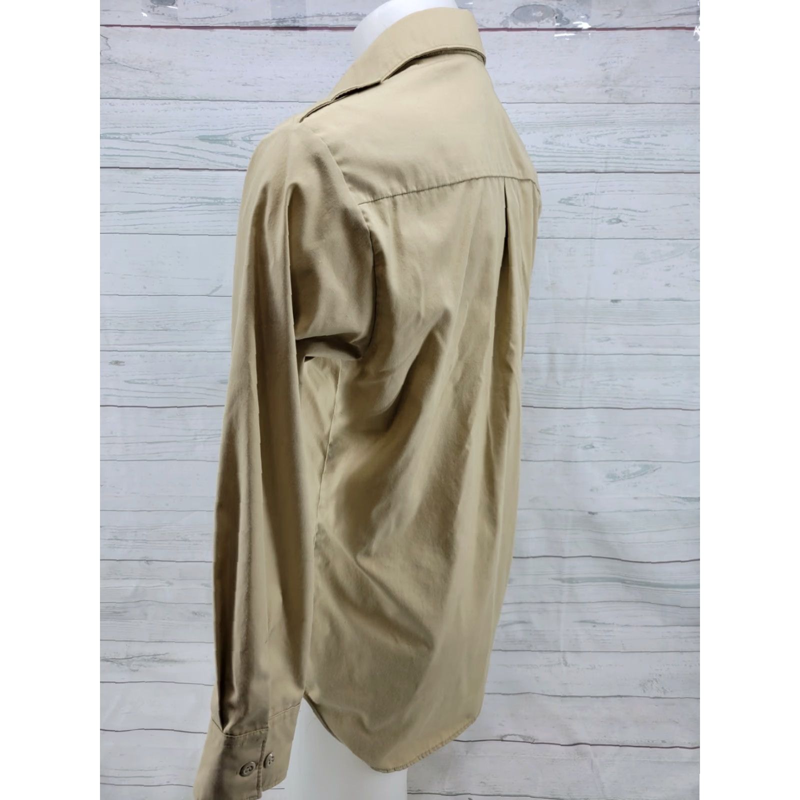 Vintage 10X Shirt Long Sleeve Tan Khaki Button-Front Canvas Polyester Beig​e Beige Casual Men Size L Vintage: No Mens Size US L / EU 52-54 / 3 - 7 Thumbnail