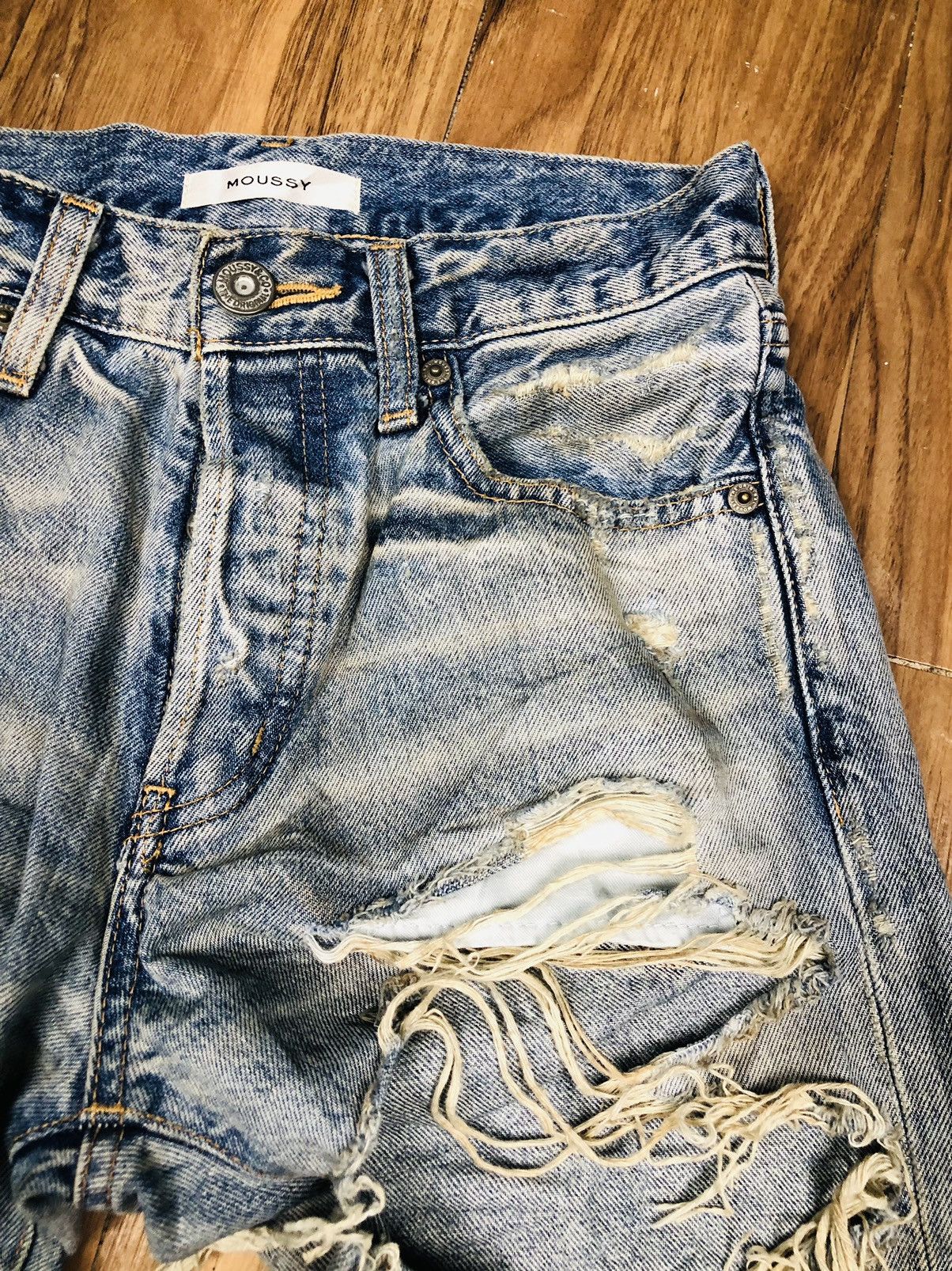 MOUSSY Distressed Moussy Denim Jeans (21) Size 23" - 6 Thumbnail