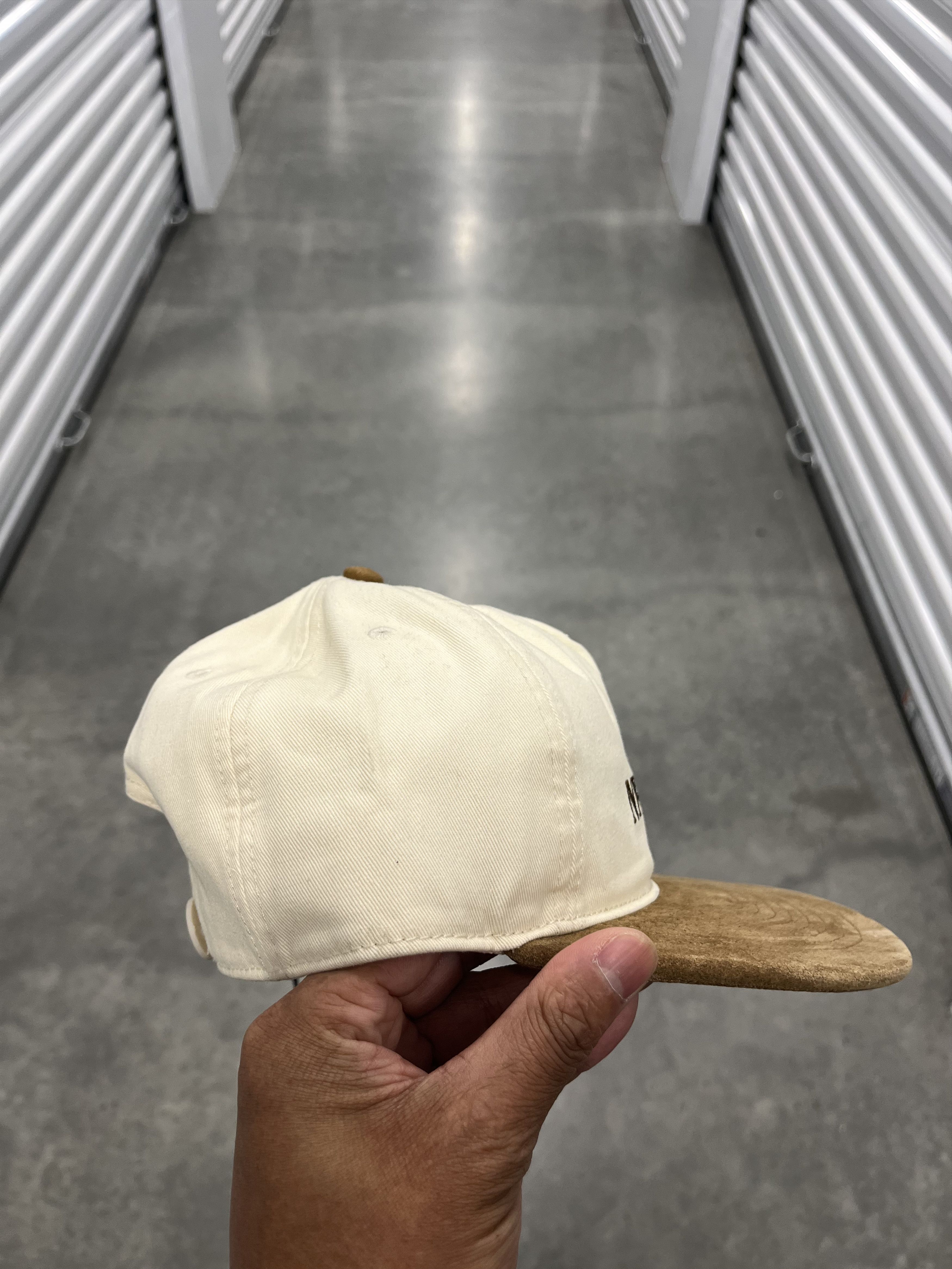 Kith Kith NY To The World Hat Cap Liberty Suede Snapback Size ONE SIZE - 2 Thumbnail