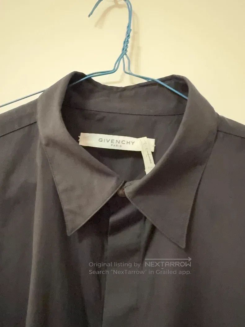 Givenchy Givenchy Metal Buckle Detail Logo Long Sleeve Shirt Size US S / EU 44-46 / 1 - 7 Thumbnail