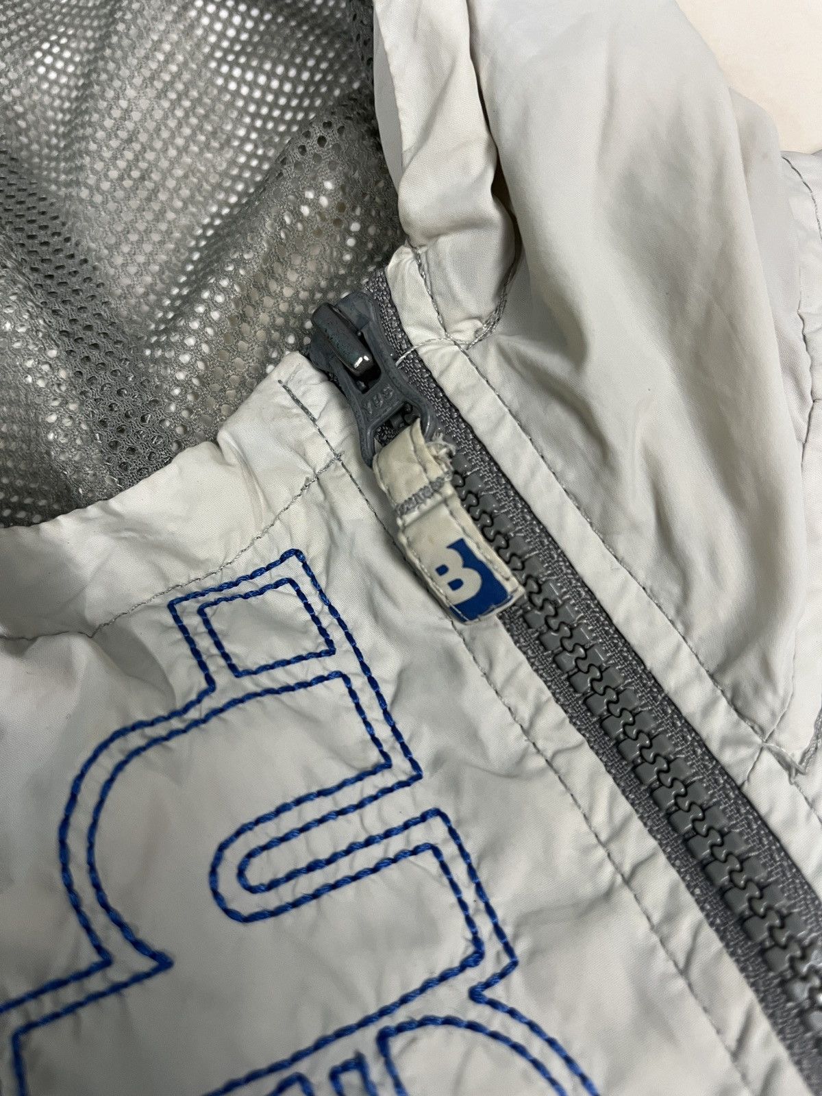 Bench Bench Light Hooded Windbreaker Jacket Size M / US 6-8 / IT 42-44 - 7 Thumbnail