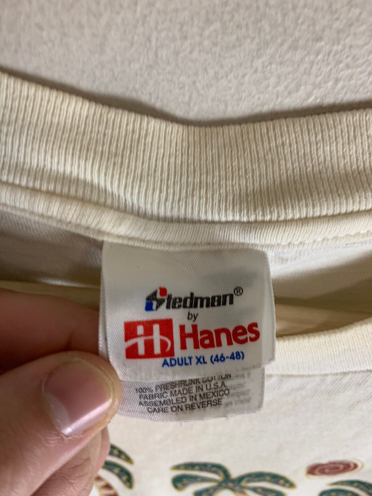 Vintage Vintage Aloha State Hawaii T Shirt Size US XL / EU 56 / 4 - 1 Thumbnail