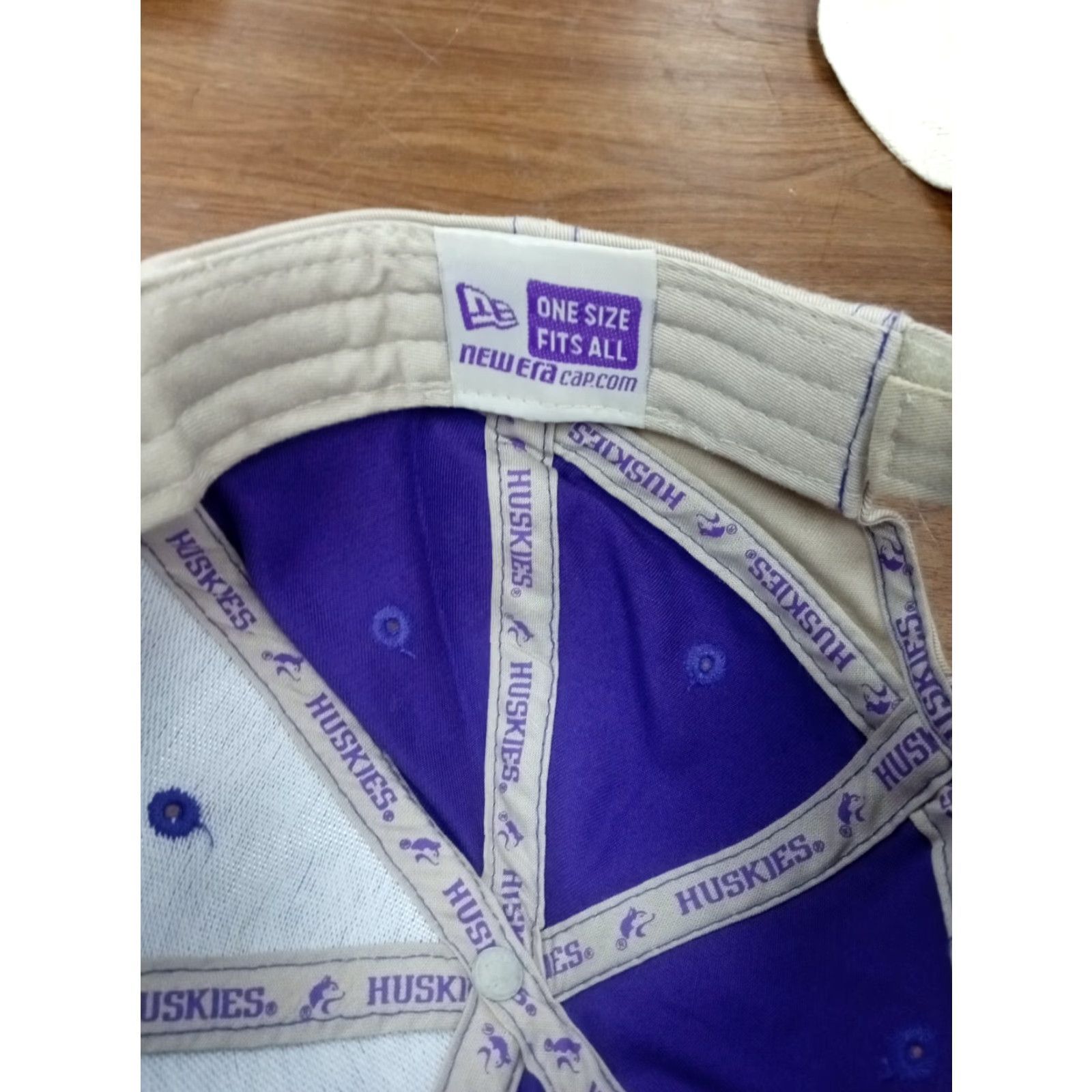 New Era VINTAGE New Era Adjustable NCAA Washington Huskies Hat Embroidered Logo Hookloop Hat Men One Size Purple Huskies 90s Sports Logo Size ONE SIZE - 6 Thumbnail
