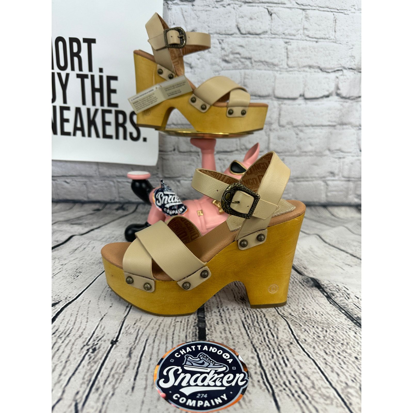 Dingo1969 Dingo Woodstock Platform Sandals Women 6.5 Sand Leather Boho Size US 6.5 / IT 36.5 - 1 Thumbnail
