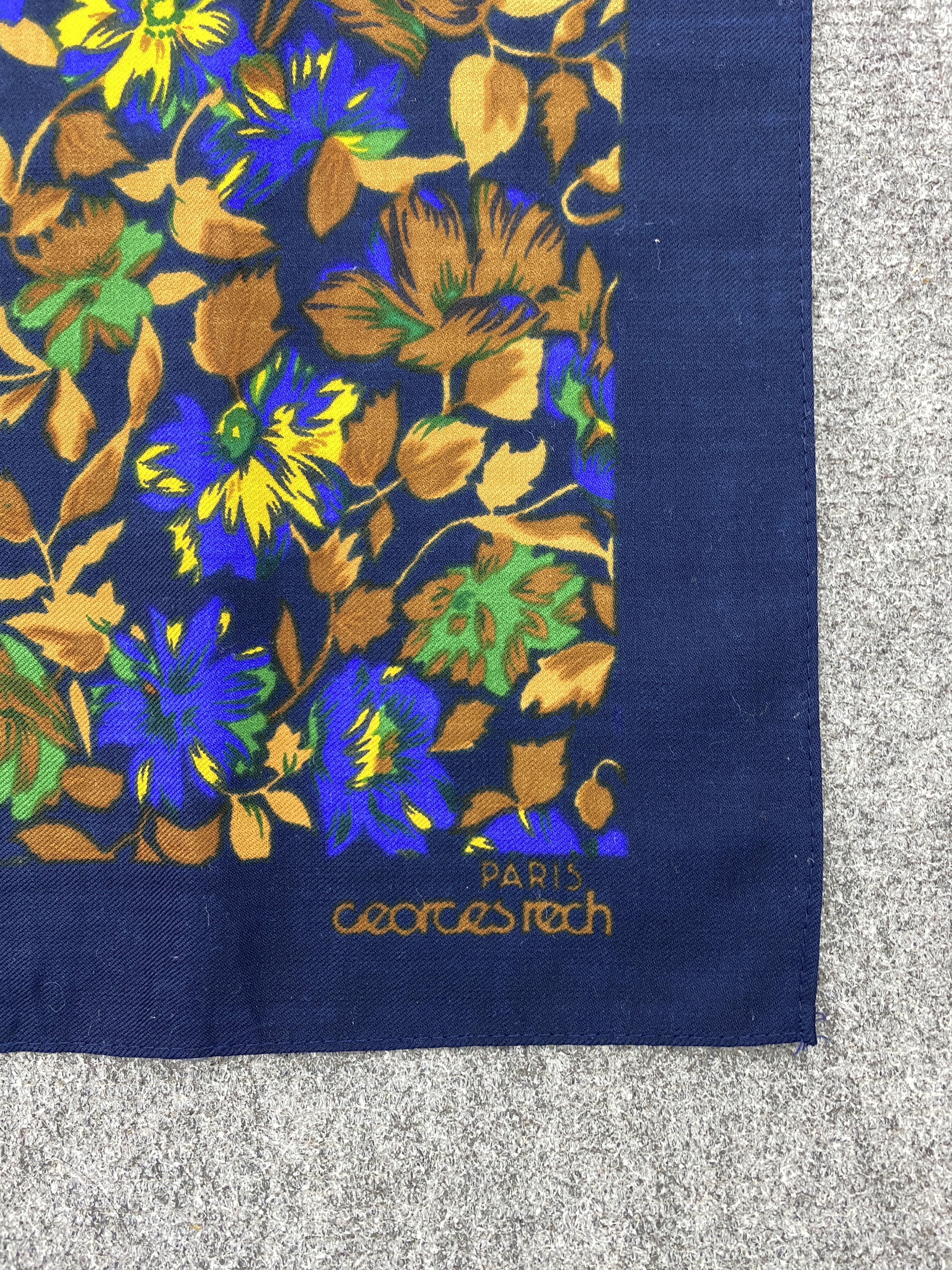 Vintage Ceorcesrech Wool Shawl Babushka head Scarf SN0040 Size ONE SIZE - 6 Thumbnail