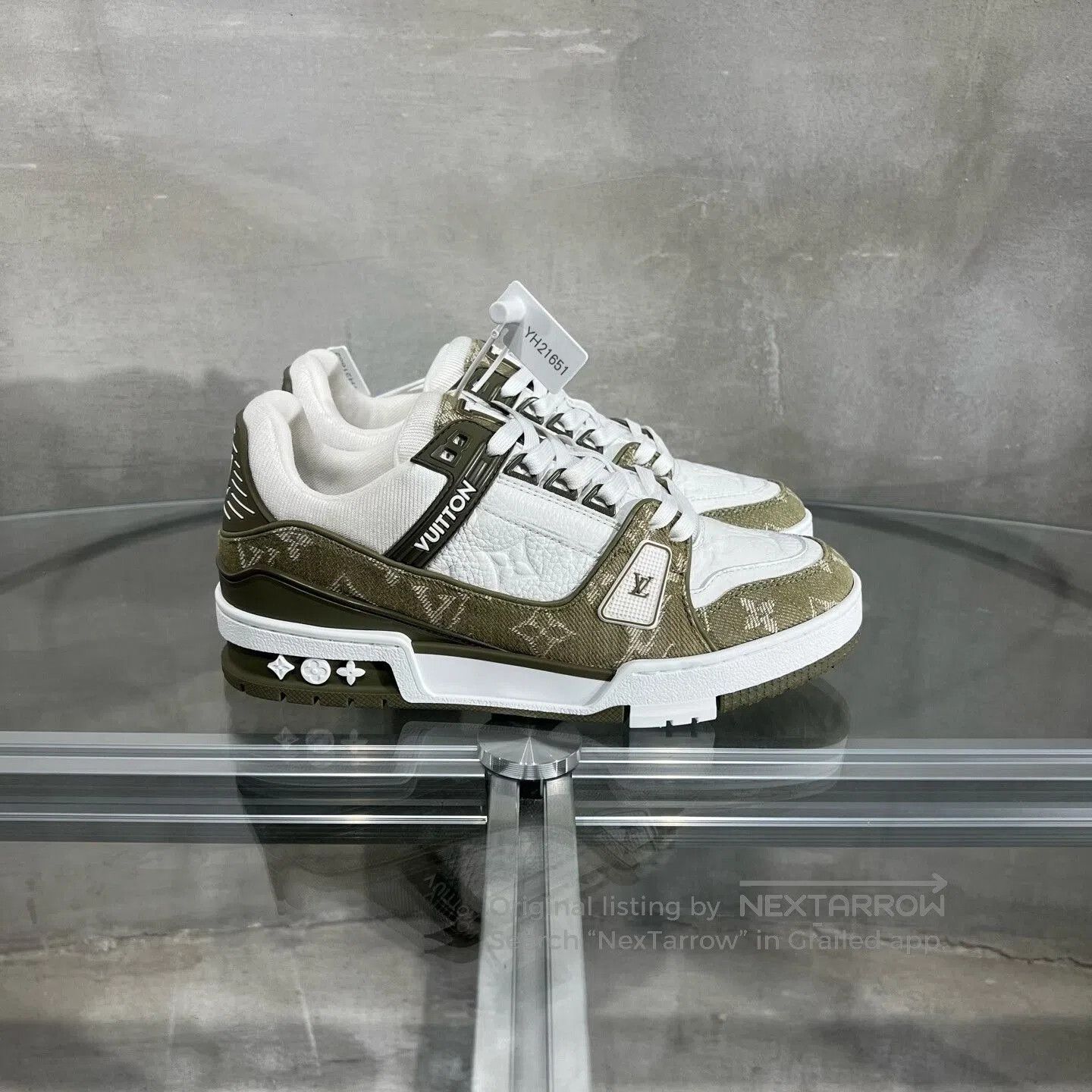 Louis Vuitton louis vuitton lv trainer 25 white green. Size US 5.5 / EU 38 - 4 Thumbnail