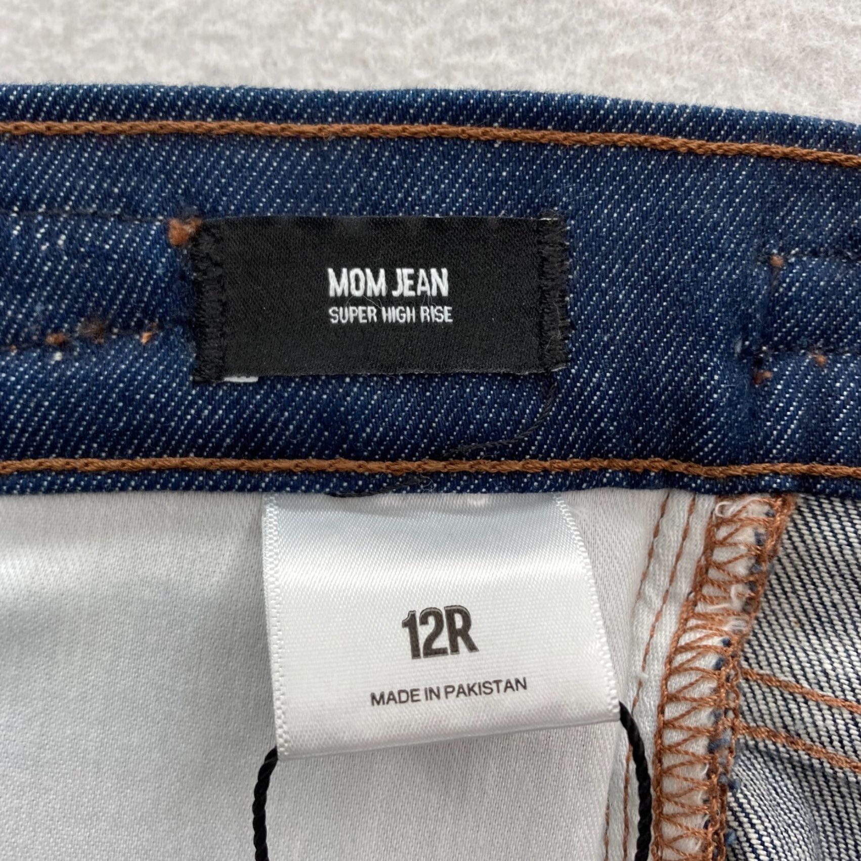 Express Express Jeans Women's 12 Mom High Rise Dark Wash Blue Denim Buckle Buckle? Size 34" / US 12 / IT 48 - 6 Thumbnail