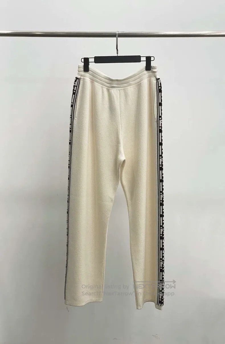 Fendi Fendi White side stripe logo cashmere leisure pants Size US 32 / EU 48 - 1 Thumbnail