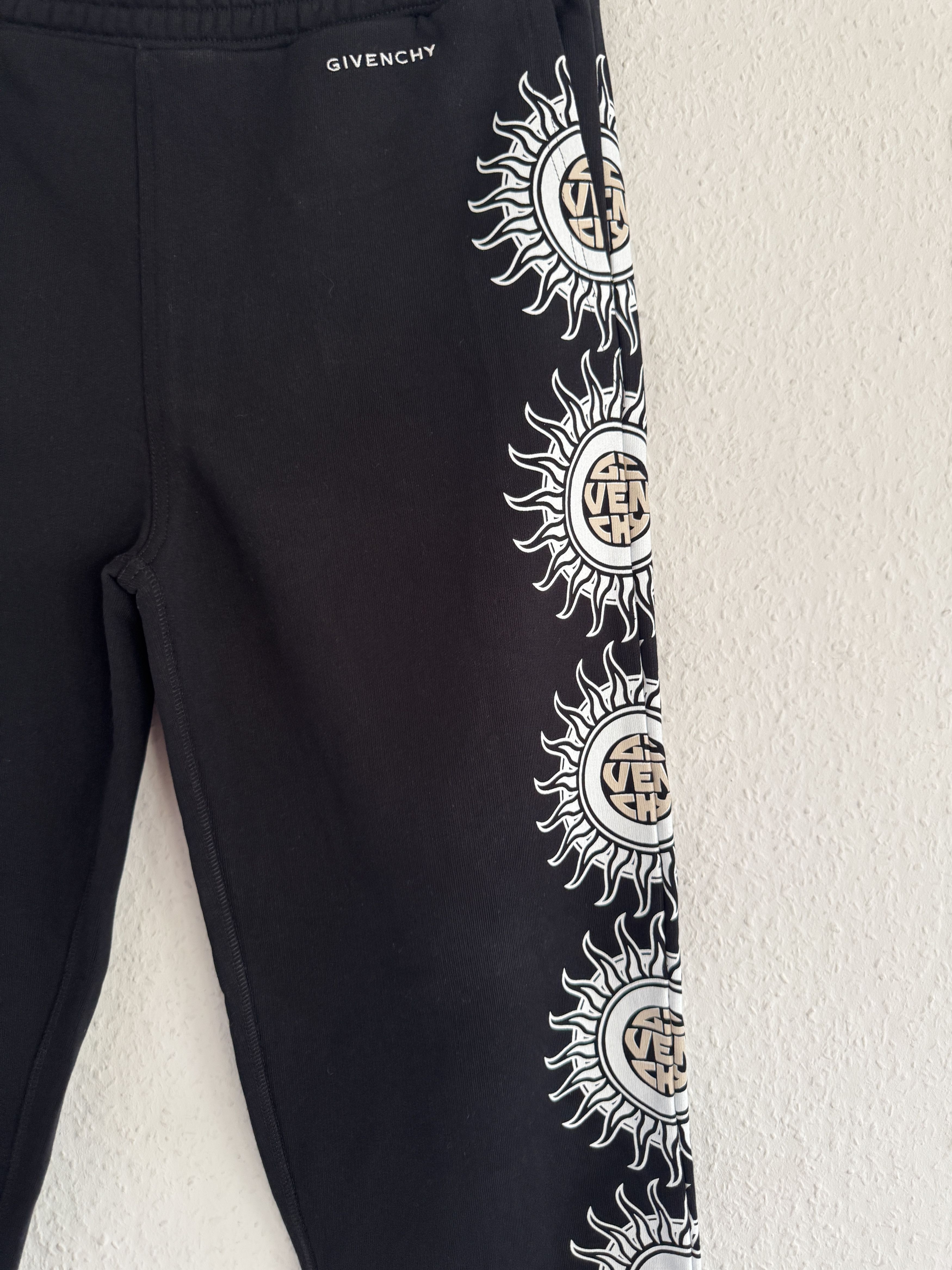 Givenchy Givenchy Black Sun Logo Joggers Size US 32 / EU 48 - 3 Thumbnail