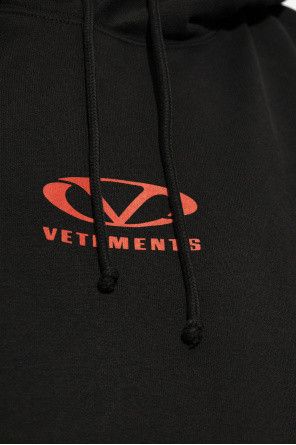 Vetements o1h1sh10525 Logo Hoodie in Black Size US S / EU 44-46 / 1 - 5 Thumbnail