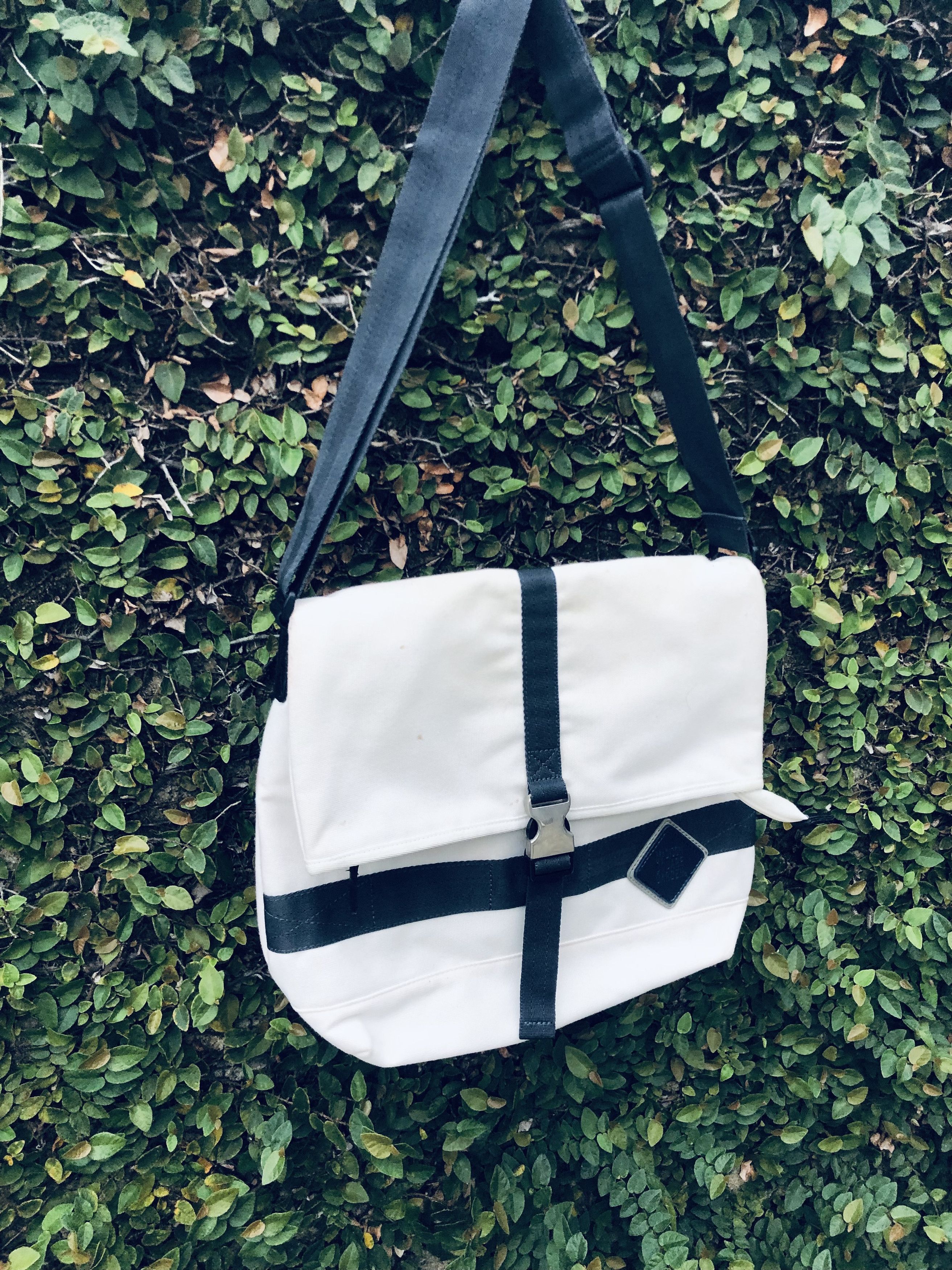 Madison Square Garden Streetwear Fashion Style Crossbody Bag