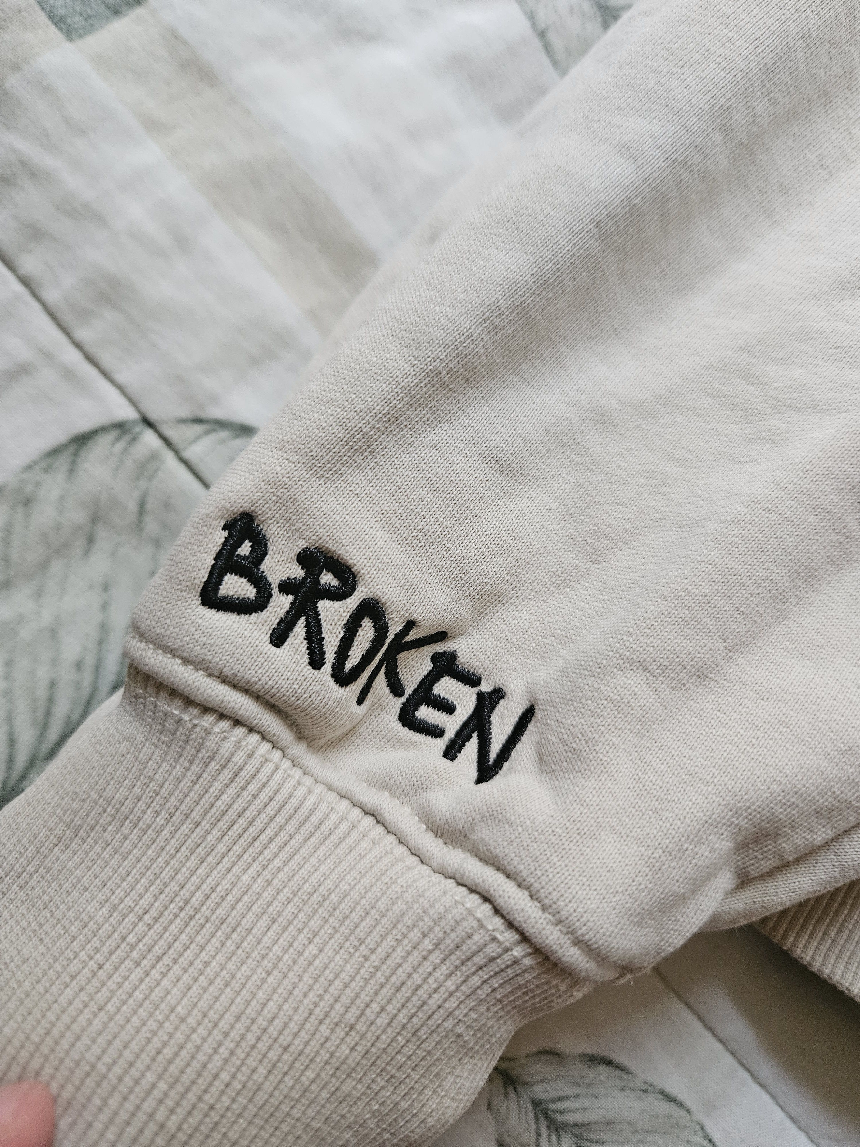Broken Planet Dark hours bat White - broken Planet (market) Size US XXL / EU 58 / 5 - 3 Thumbnail