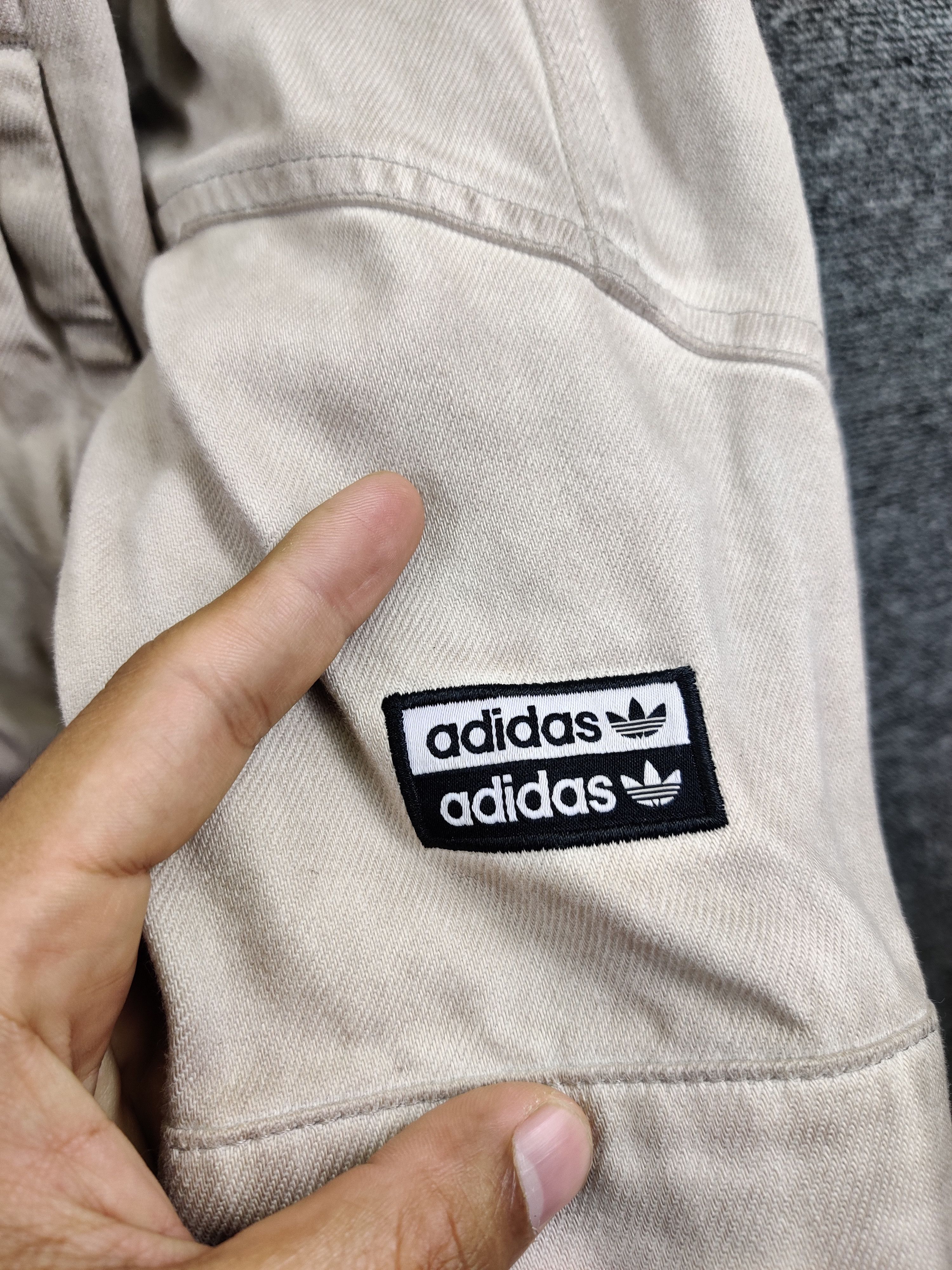 Adidas Vintage Adidas Denim Trucker Jacket Nice Design Size US L / EU 52-54 / 3 - 14 Thumbnail
