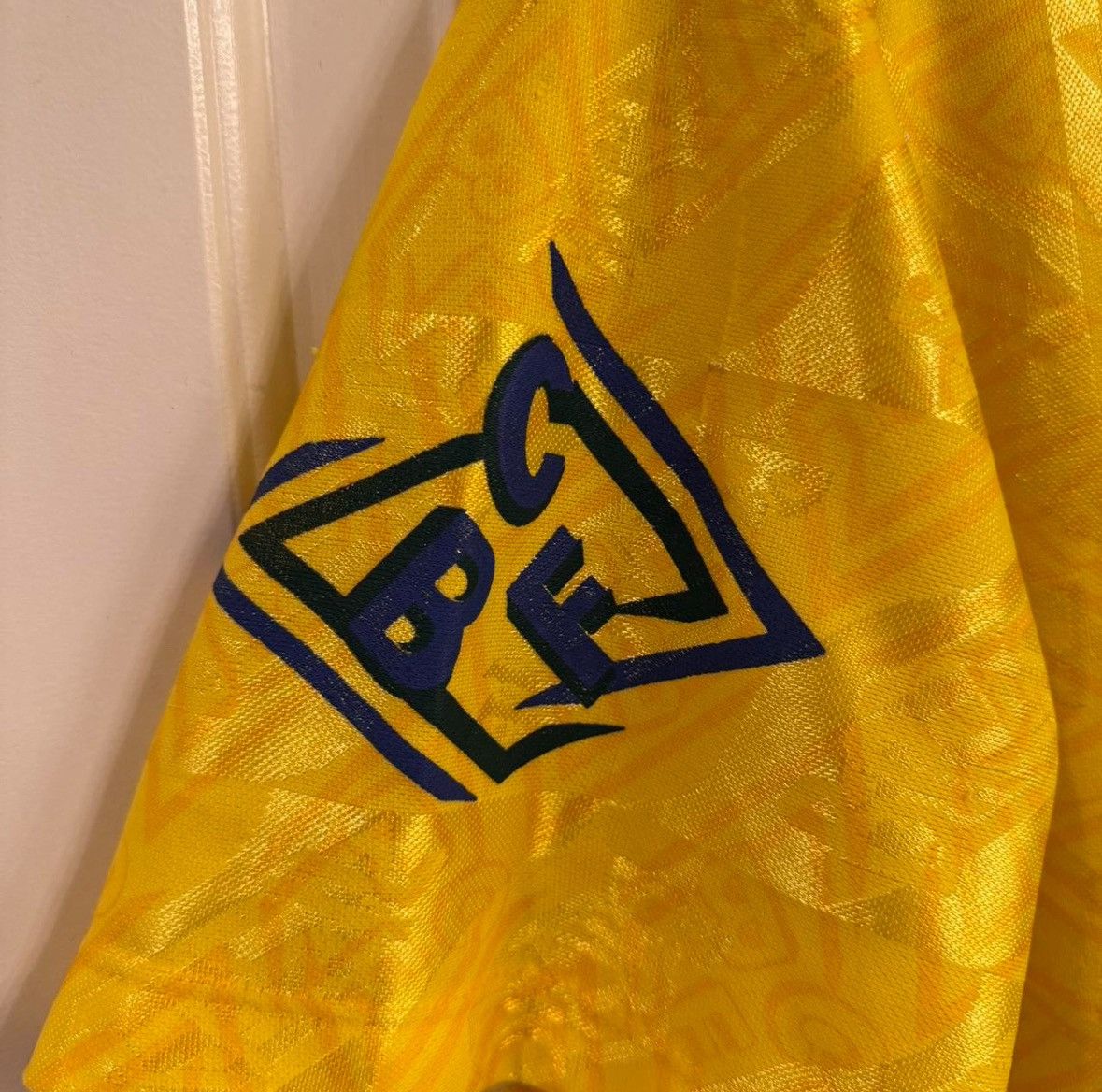 Umbro Vintage Men's Umbro Brazil 91/93 Home Kit Size US L / EU 52-54 / 3 - 6 Thumbnail