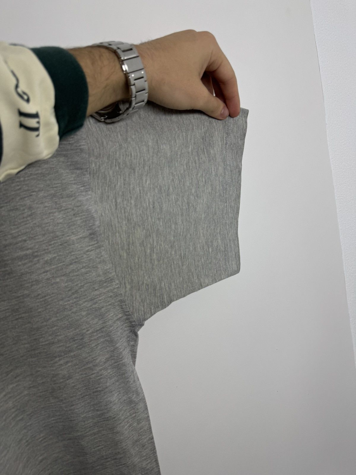 Nike Vintage 90s Nike Travis Scott Swoosh T-Shirt Washed Grey Size US M / EU 48-50 / 2 - 9 Thumbnail