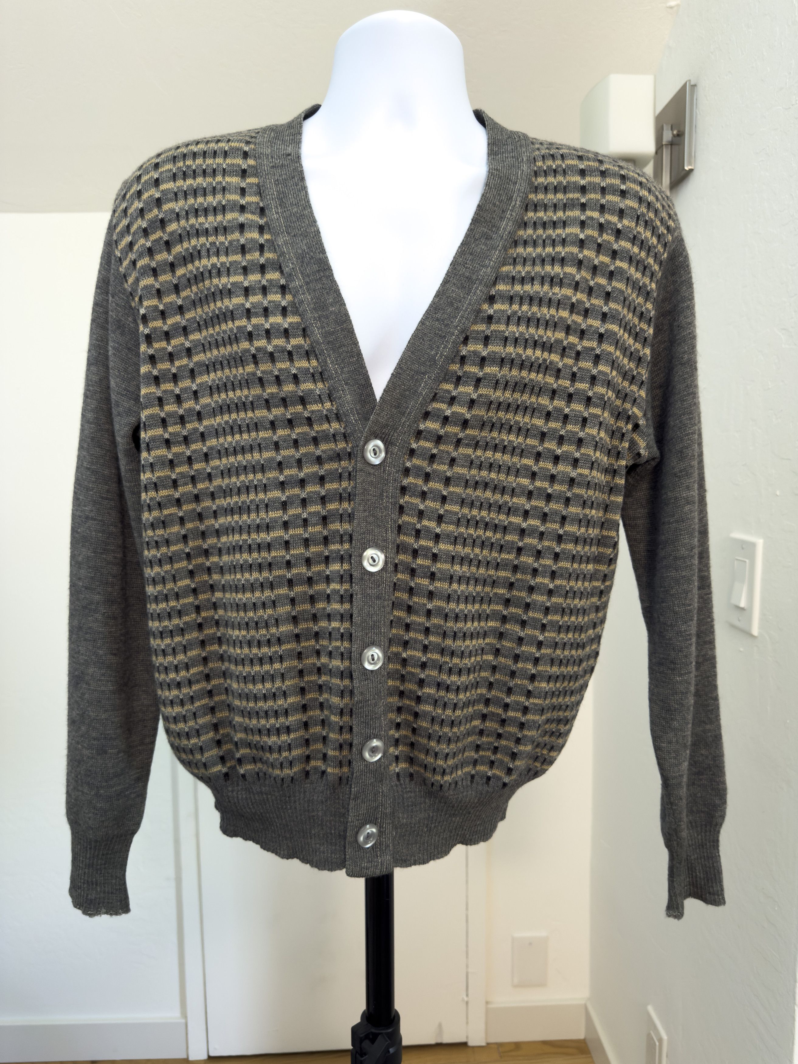 Other Vintage Resaknit Pure New Wool Checker Cardigan Sweater Size US L / EU 52-54 / 3 - 1 Thumbnail