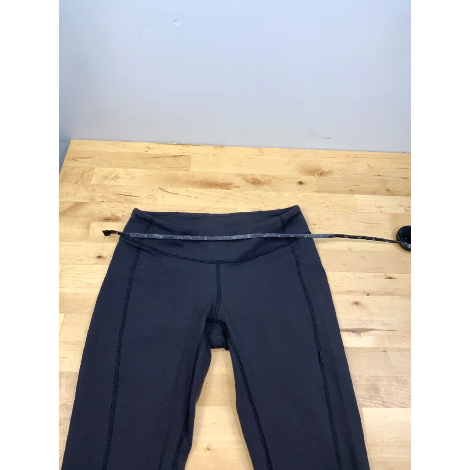 Vintage REI Capri Leggings Womens S Black Activewear Outdoor Hike Camp Leggings Capri Womens S Black Outdoor Hiking Size 28" / US 6 / IT 42 - 4 Thumbnail
