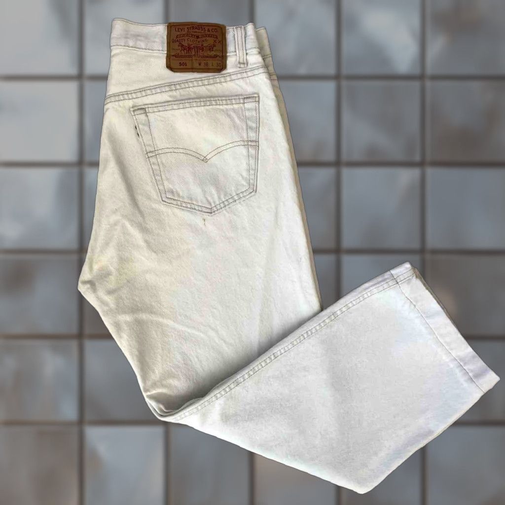 Levi's Vintage Levi's 501 Jeans Shirt? No, Jeans. Levi's 501 Jeans Regular 35 White Light Wash Denim 80s Vintage Western USA 80s Mens Jeans Size US 35 - 1 Thumbnail