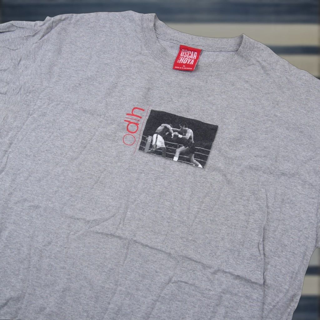 Vintage VINTAGE Oscar De La Hoya Mens XL Graphic T Shirt Gray Size US XL / EU 56 / 4 - 1 Thumbnail