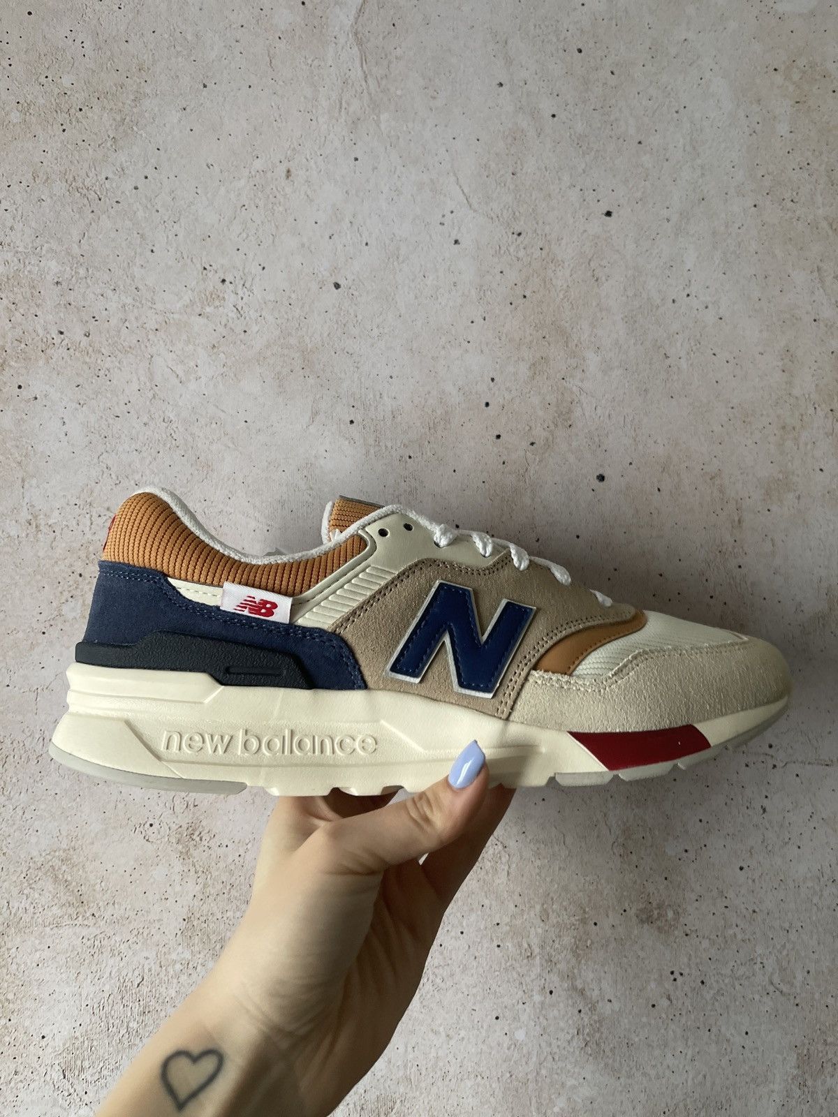 New Balance New Balance 997H Sweet Caramel Size US 8 / EU 41 - 1 Thumbnail