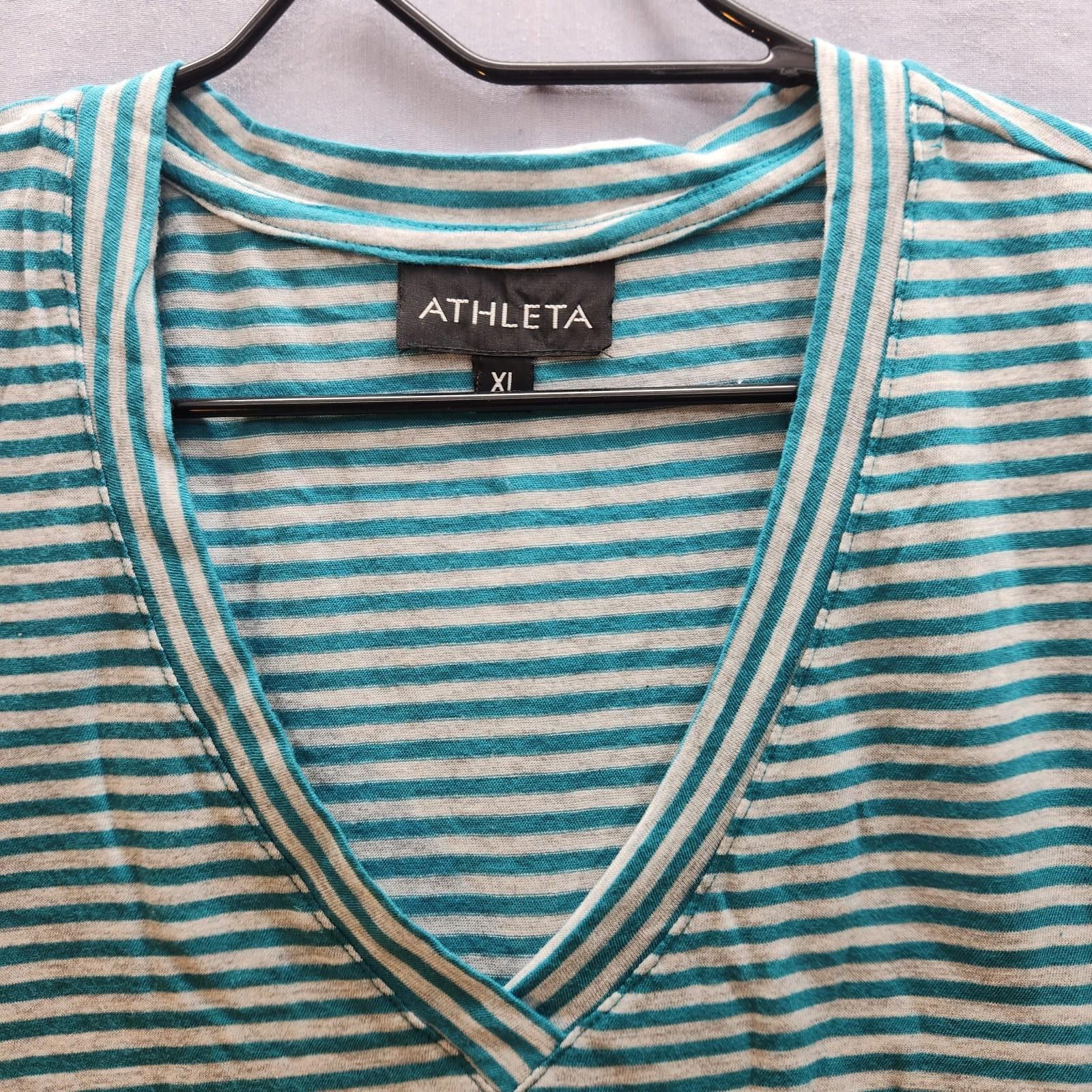 Designer Athleta Striped V Neck Top Size XL Size XL / US 12-14 / IT 48-50 - 5 Thumbnail
