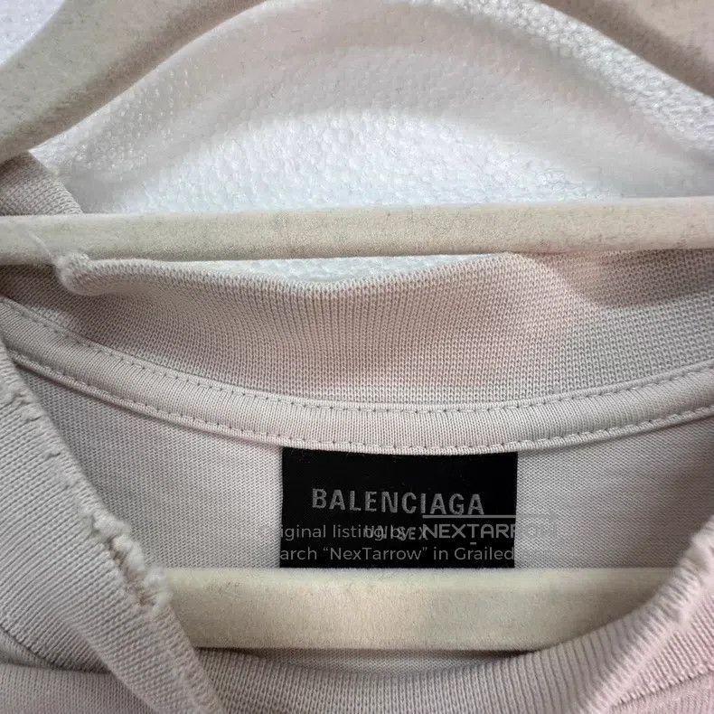 Balenciaga Balenciaga White and Black Tape T-Shirt Size US L / EU 52-54 / 3 - 5 Thumbnail