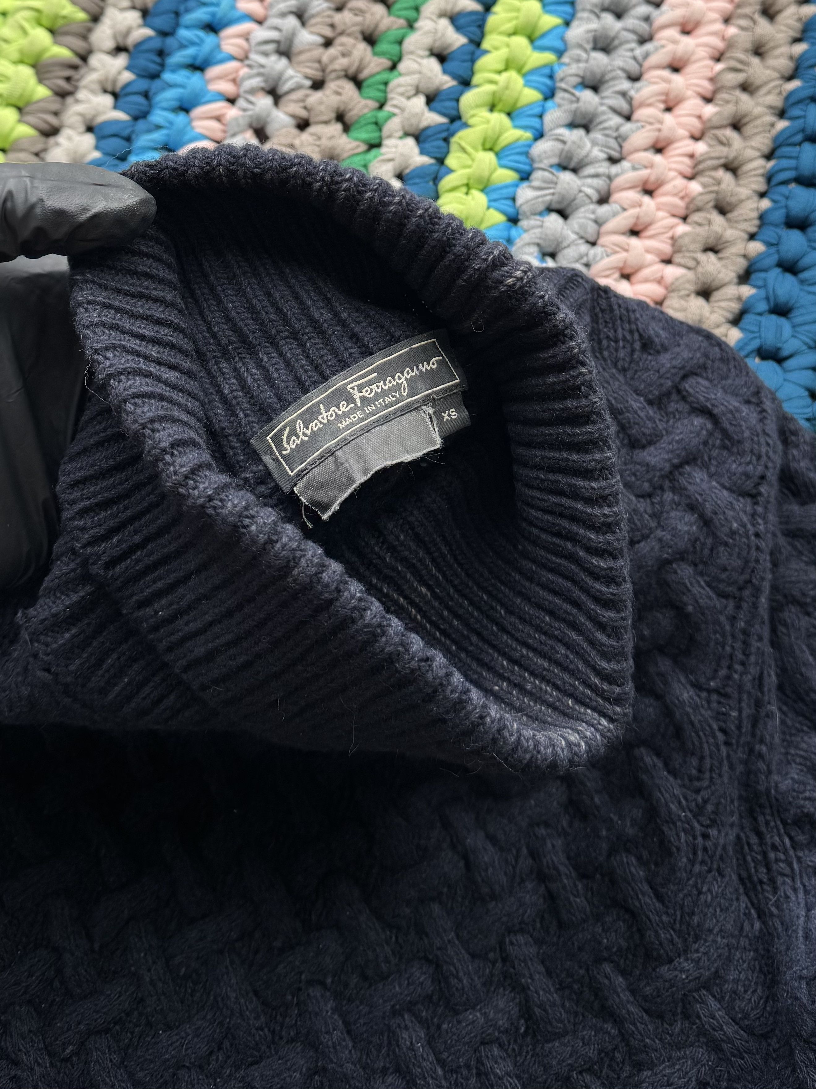 Salvatore Ferragamo Salvatore Ferragamo Knit Sweater (V243)(D10) Size XS / US 0-2 / IT 36-38 - 5 Thumbnail