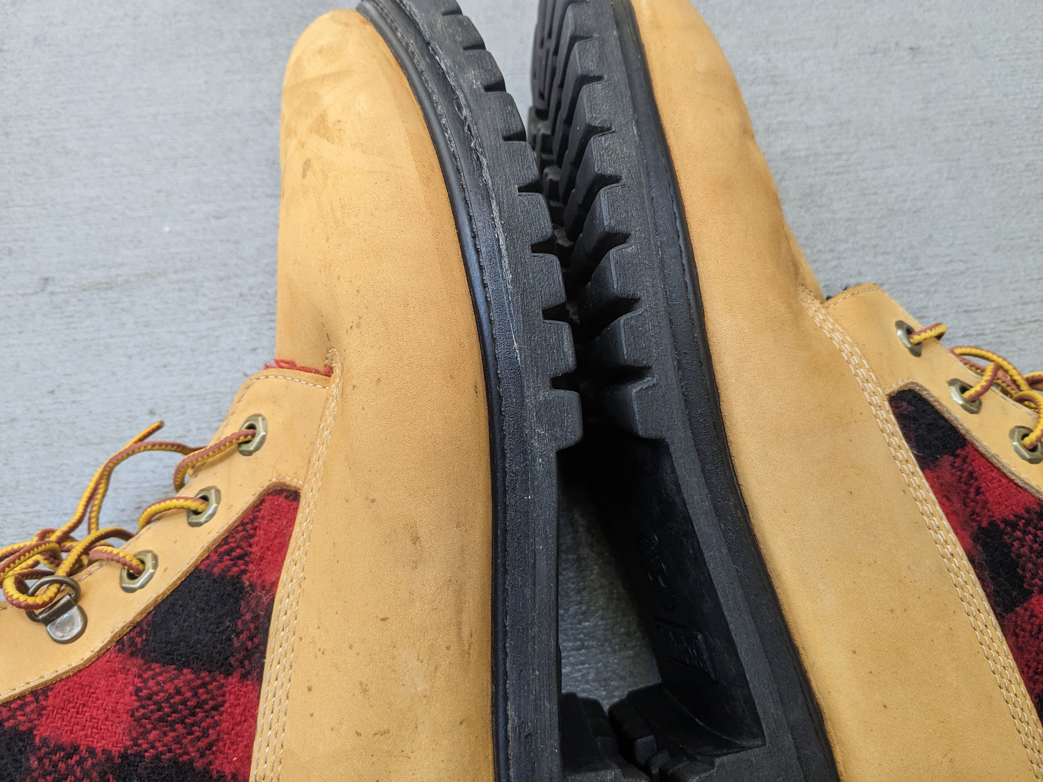 Timberland Timberland Boots 12 Tan Wheat Buffalo Plaid Size US 12 / EU 45 - 10 Thumbnail