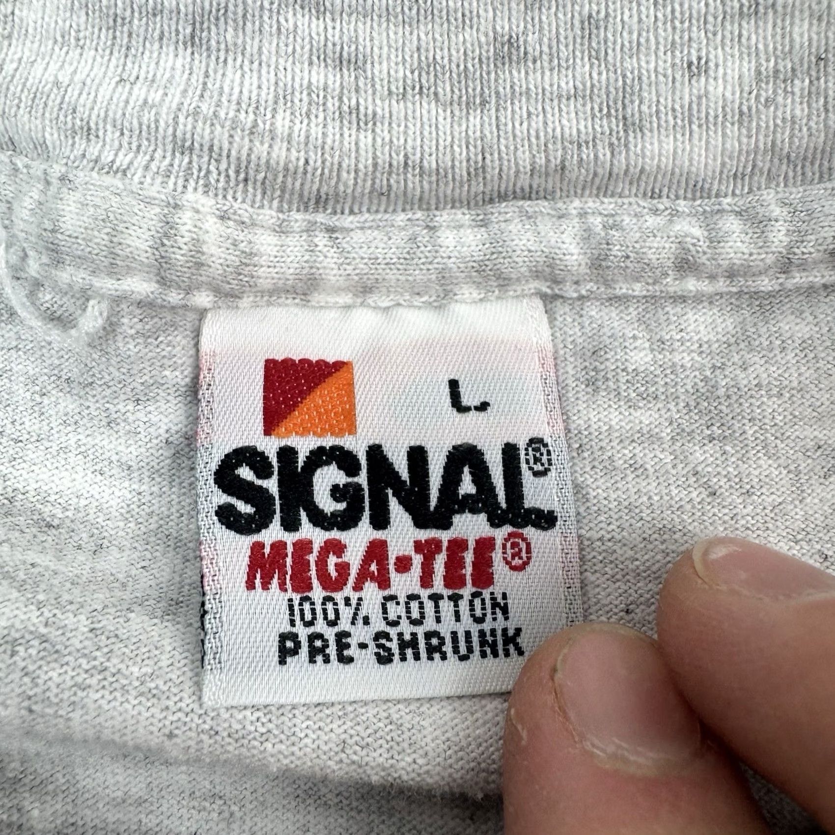 Vintage VINTAGE Signal T-Shirt Adult L Gray Nature Beach 90s Men Shirt Size US L / EU 52-54 / 3 - 3 Thumbnail