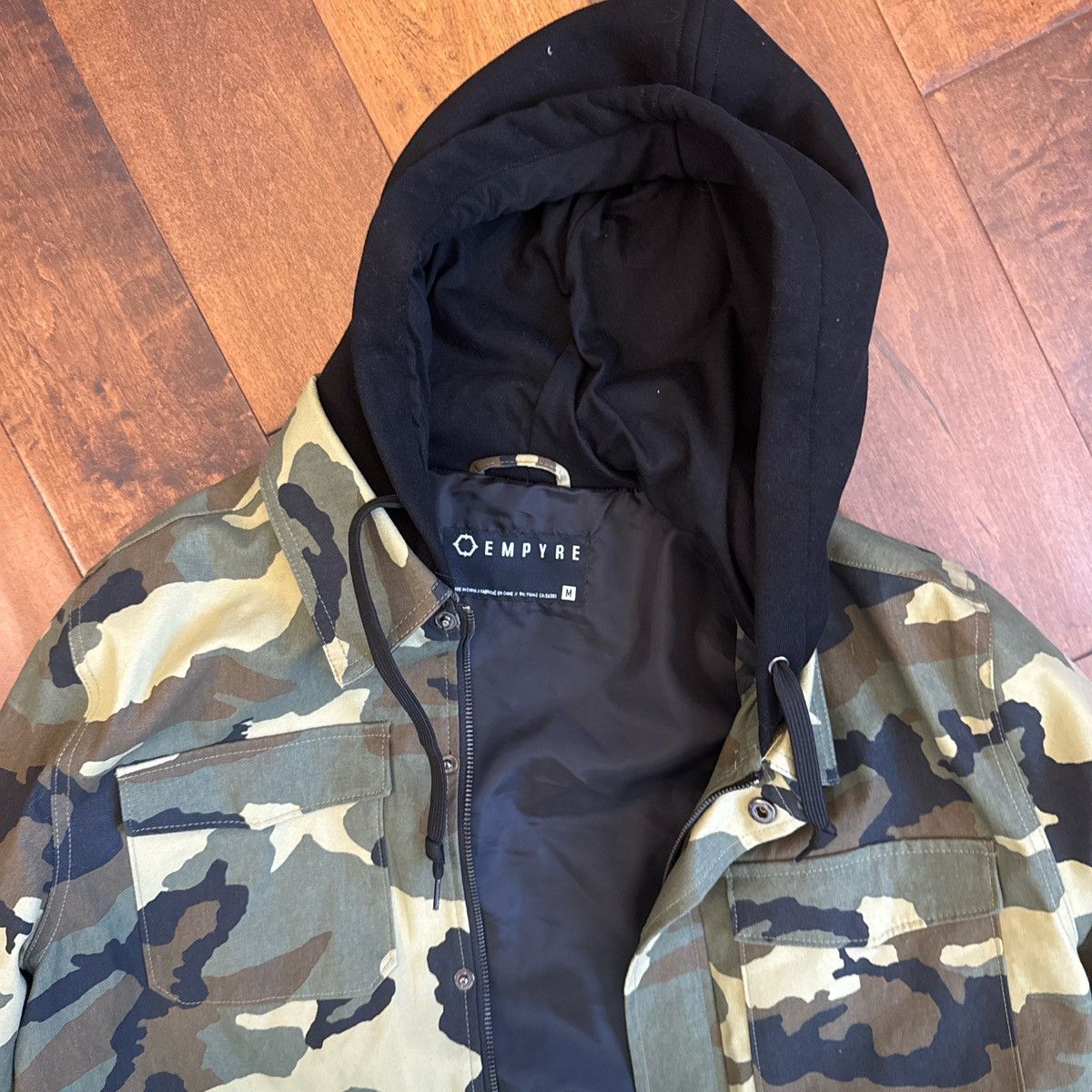 Empyre Empyre Camouflage Hooded snowboard Jacket Size Medium. Size US M / EU 48-50 / 2 - 7 Thumbnail