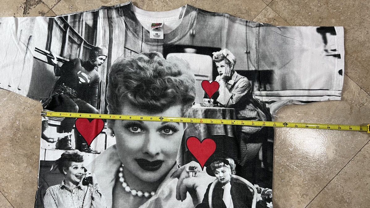 Vintage “I Love Lucy” Serie Tshirt Size XL Fruit of the Loom Tag Size US XL / EU 56 / 4 - 7 Thumbnail
