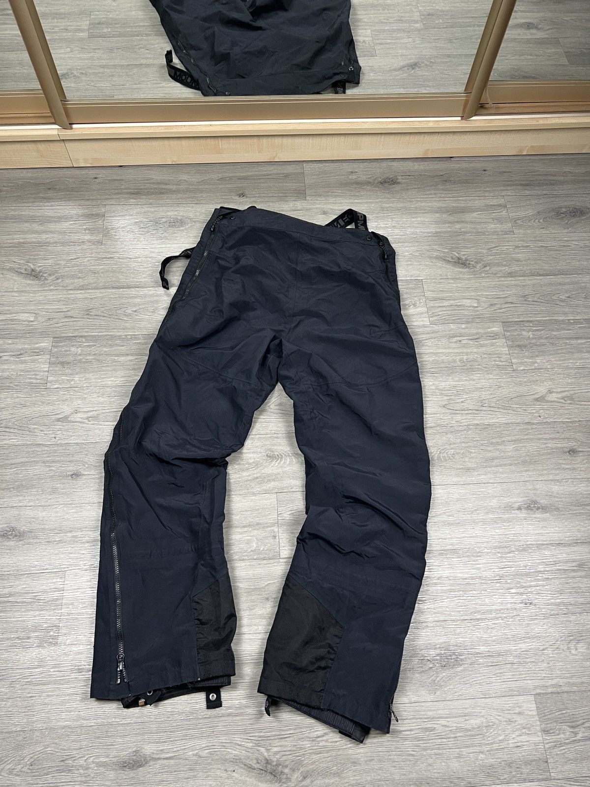 Mountain Equipment Karakoram Mountain Equipment Drilite Men's Pants size 50-52 Size US 34 / EU 50 - 13 Thumbnail